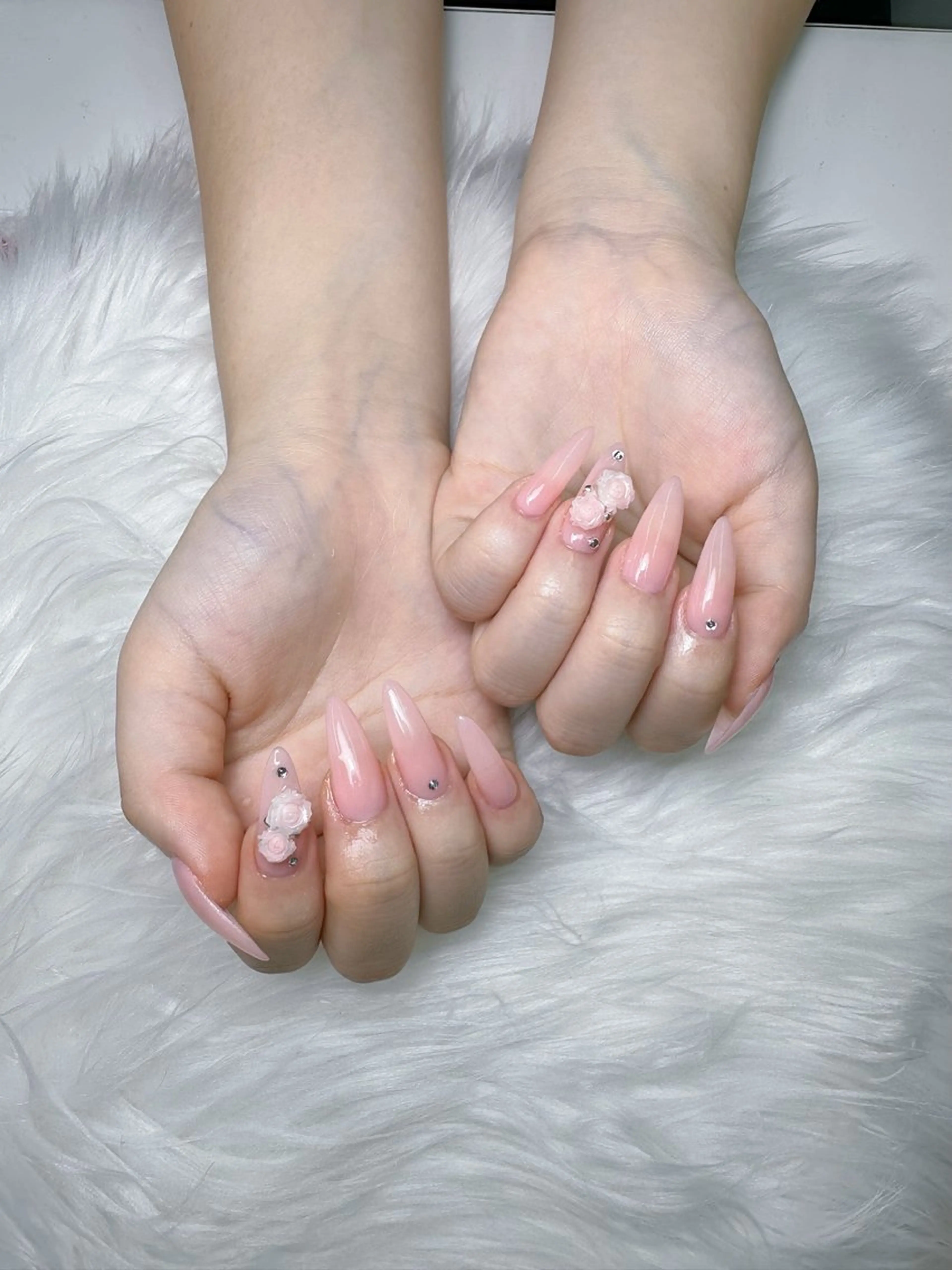 ネイル ハンドネイル Kingnail Emiのネイルデザイン
