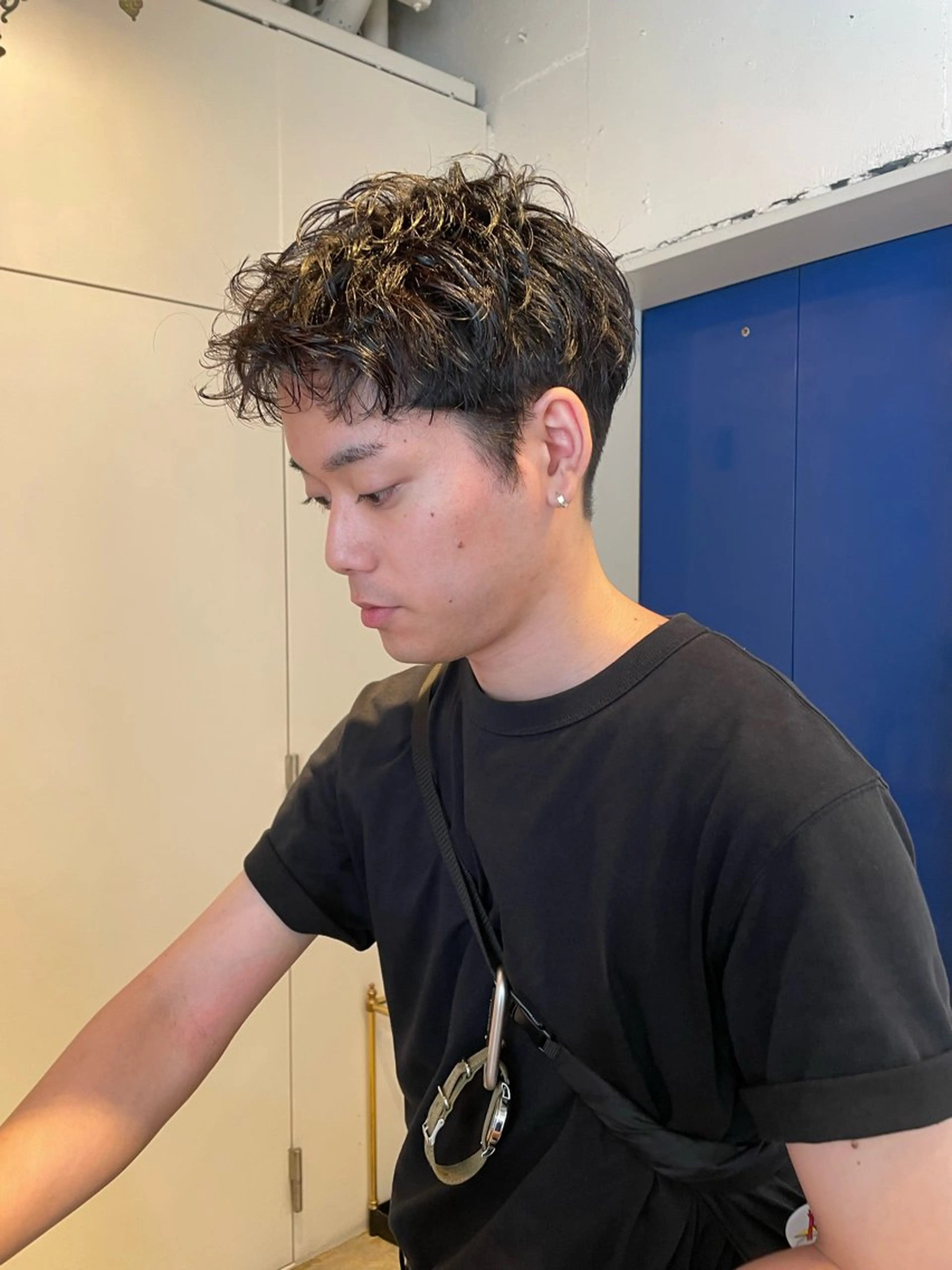 ショート パーマ メンズ メンズパーマ メンズショート ショートヘア 韓国ヘア/wカラー レイヤー/RIN🎀のヘアスタイル