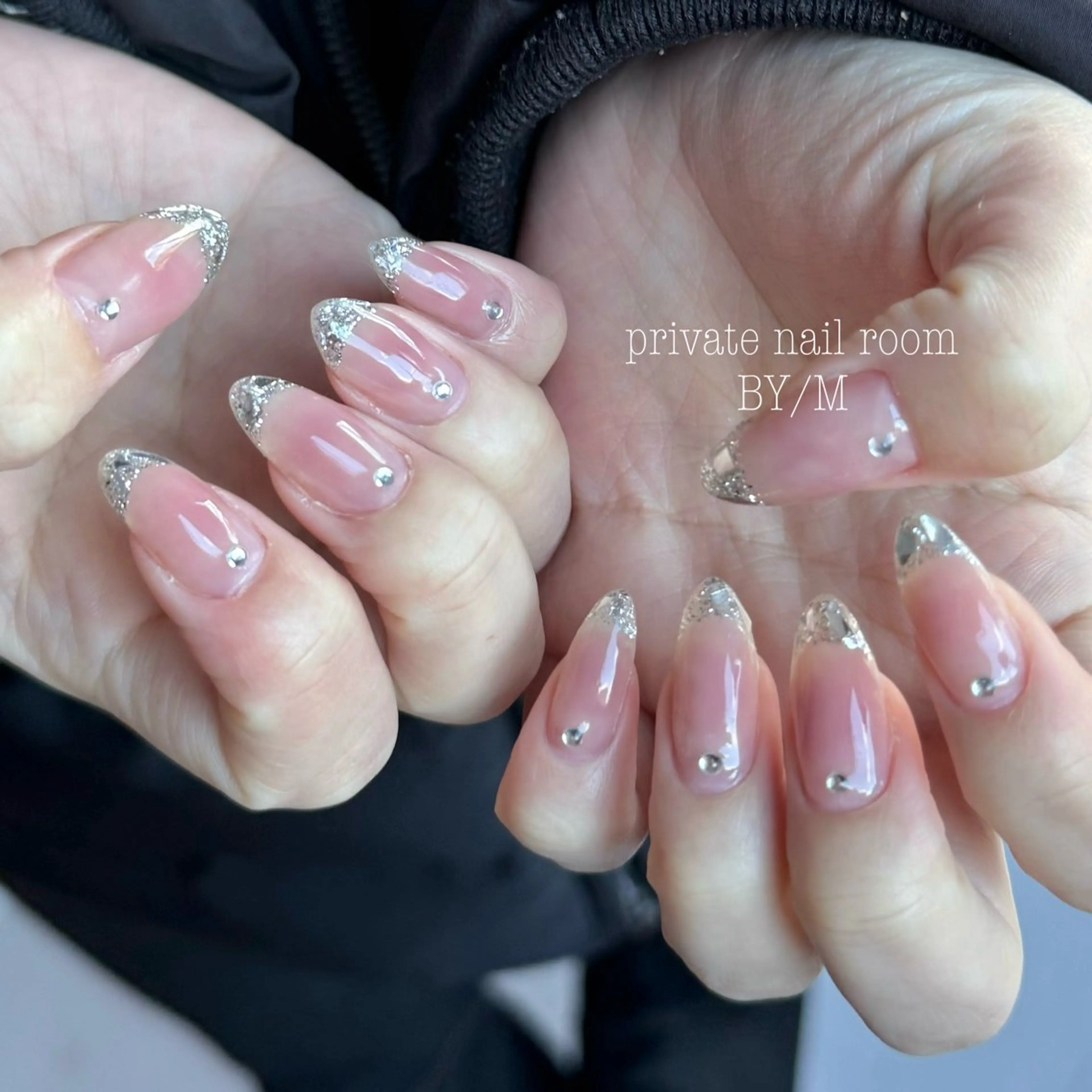 ネイル チークネイル フレンチネイル ガラスフレンチ 持ち込み シンプルネイル ハンドネイル BY / Mのネイルデザイン