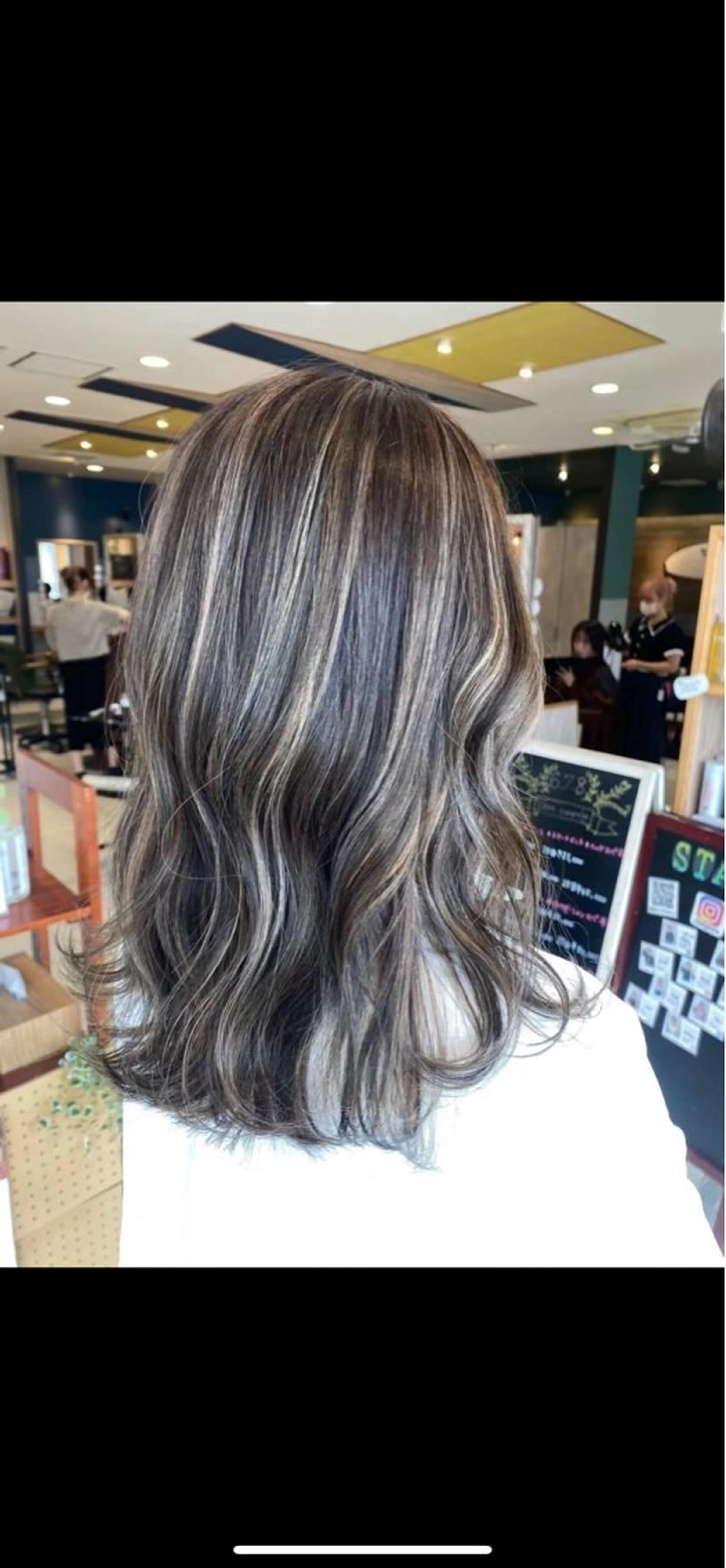 ロング カラー グラデーションカラー ハイライトカラー ハイライト ロング ヘアカラー 後藤 悠紀のヘアスタイル