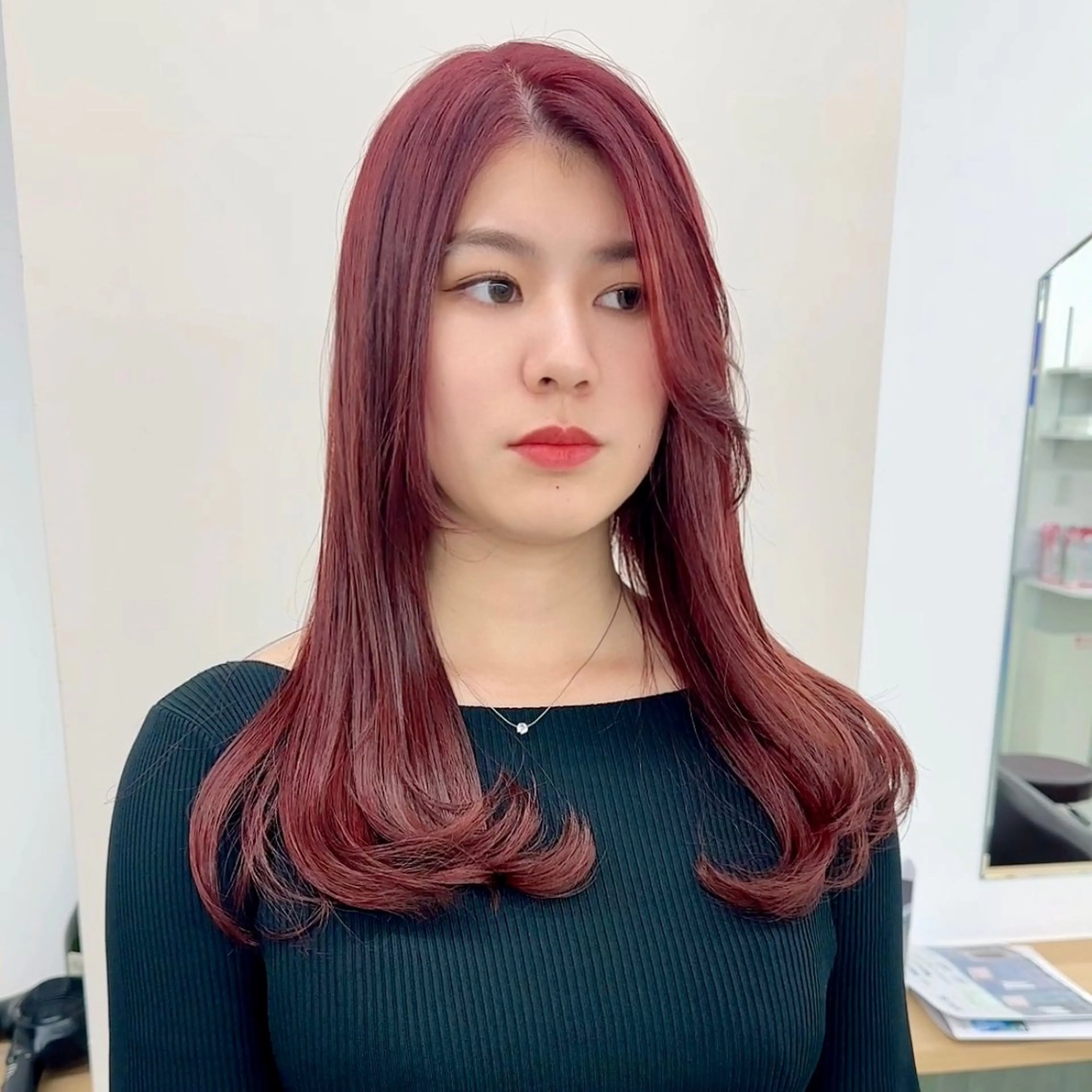 ロング ブリーチなし/レイヤ ー特化🌈Tommyのヘアスタイル