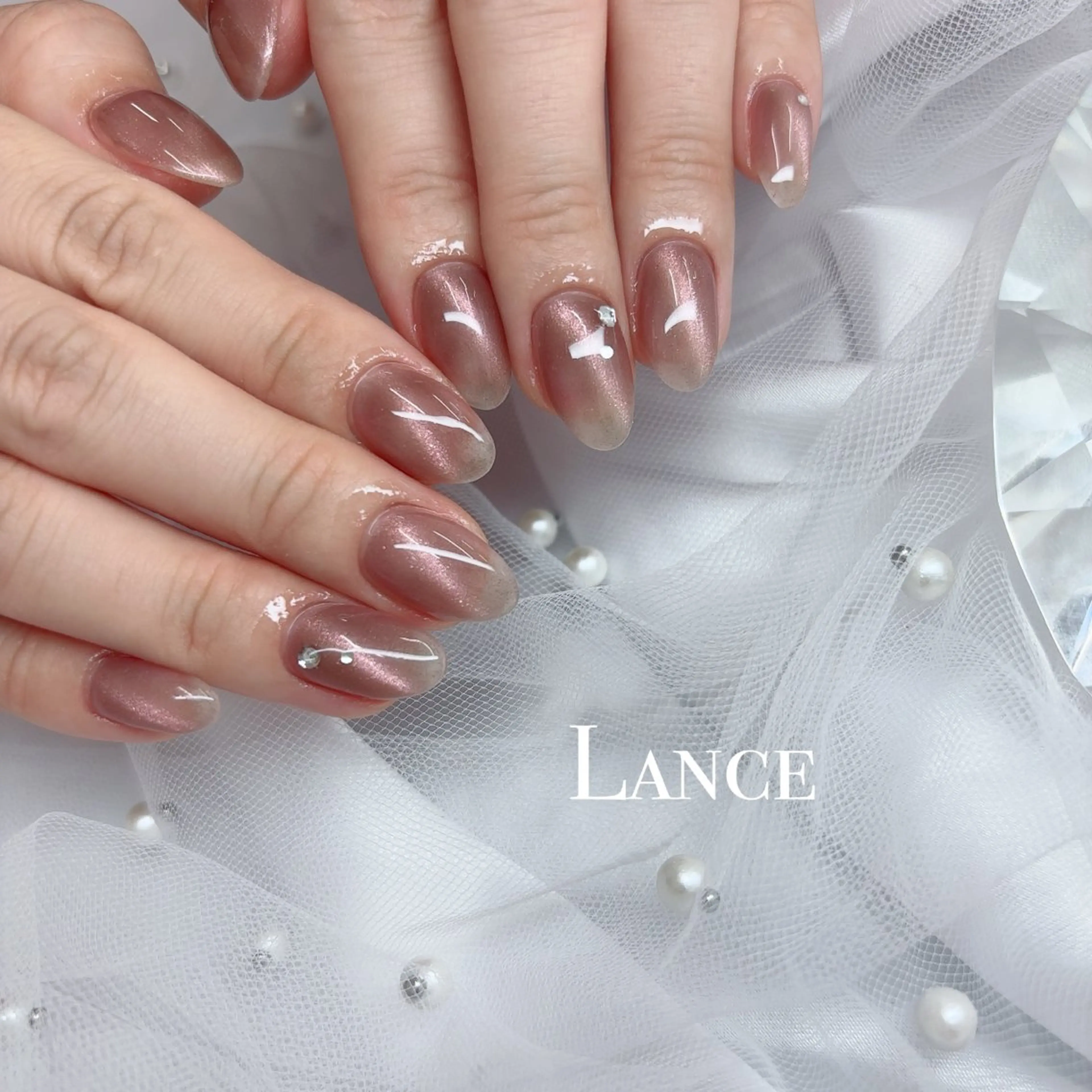 ネイル オーロラネイル フットネイル 氷ネイル・うるうるネイル キラキラネイル 韓国ネイル ハンドネイル Lance nailのネイルデザイン