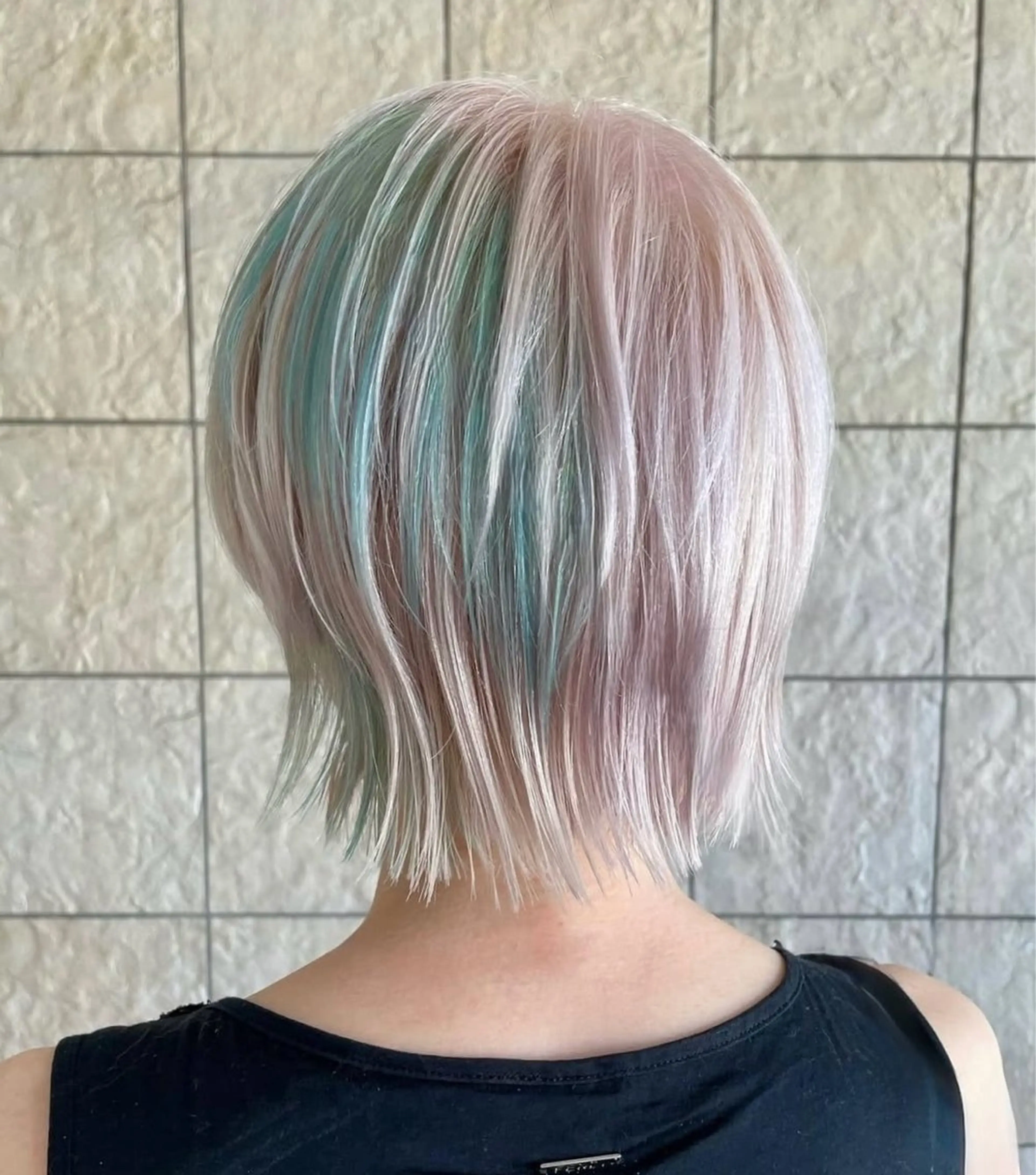 ショート カラー デザインカラー ミント ピンクカラー レイヤーカット ウルフカット moon/髪質改善/ ブリーチ/レイヤー☪のヘアスタイル