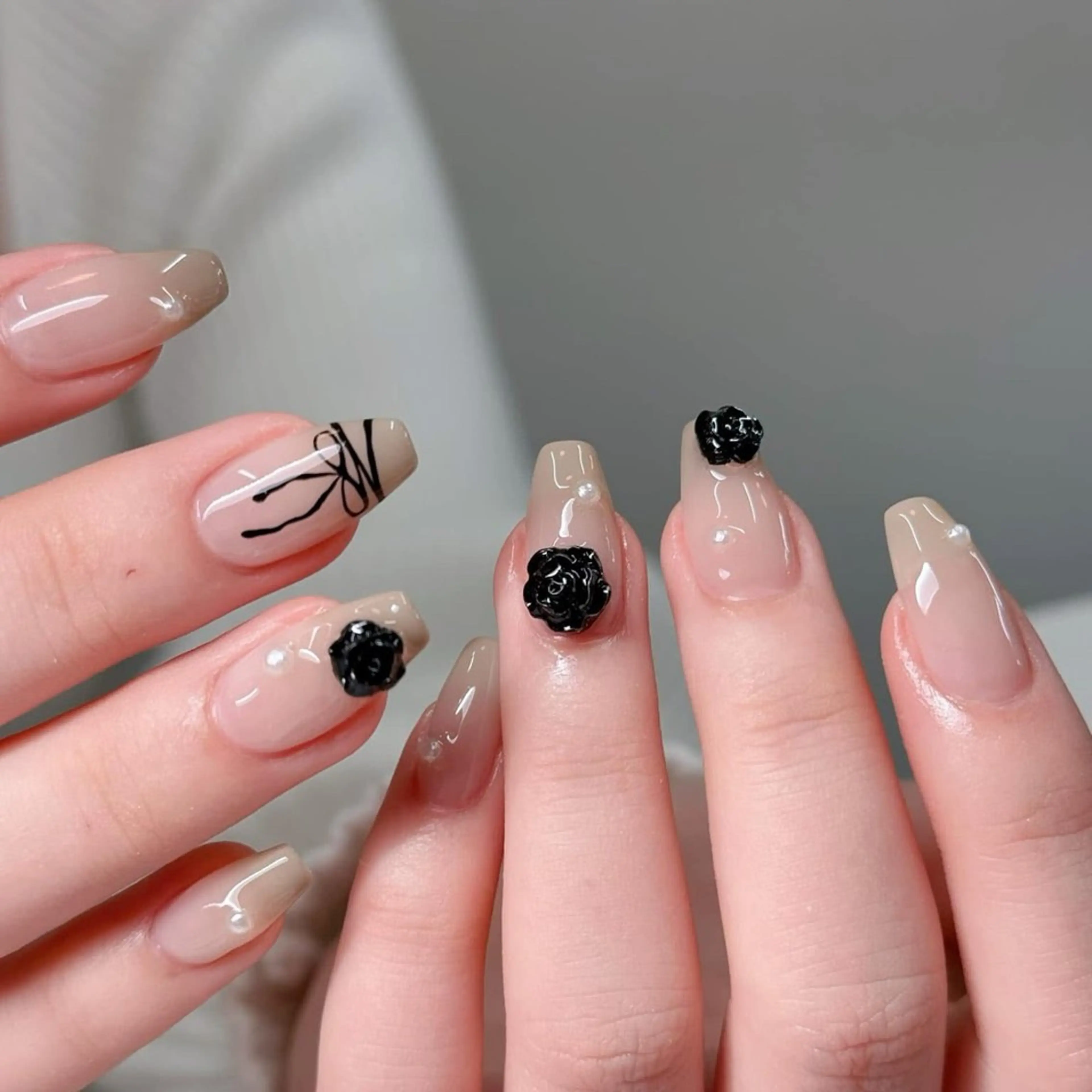 ネイル フットネイル フレンチネイル 韓国ネイル マグネットネイル リボン Lee _nailのネイルデザイン