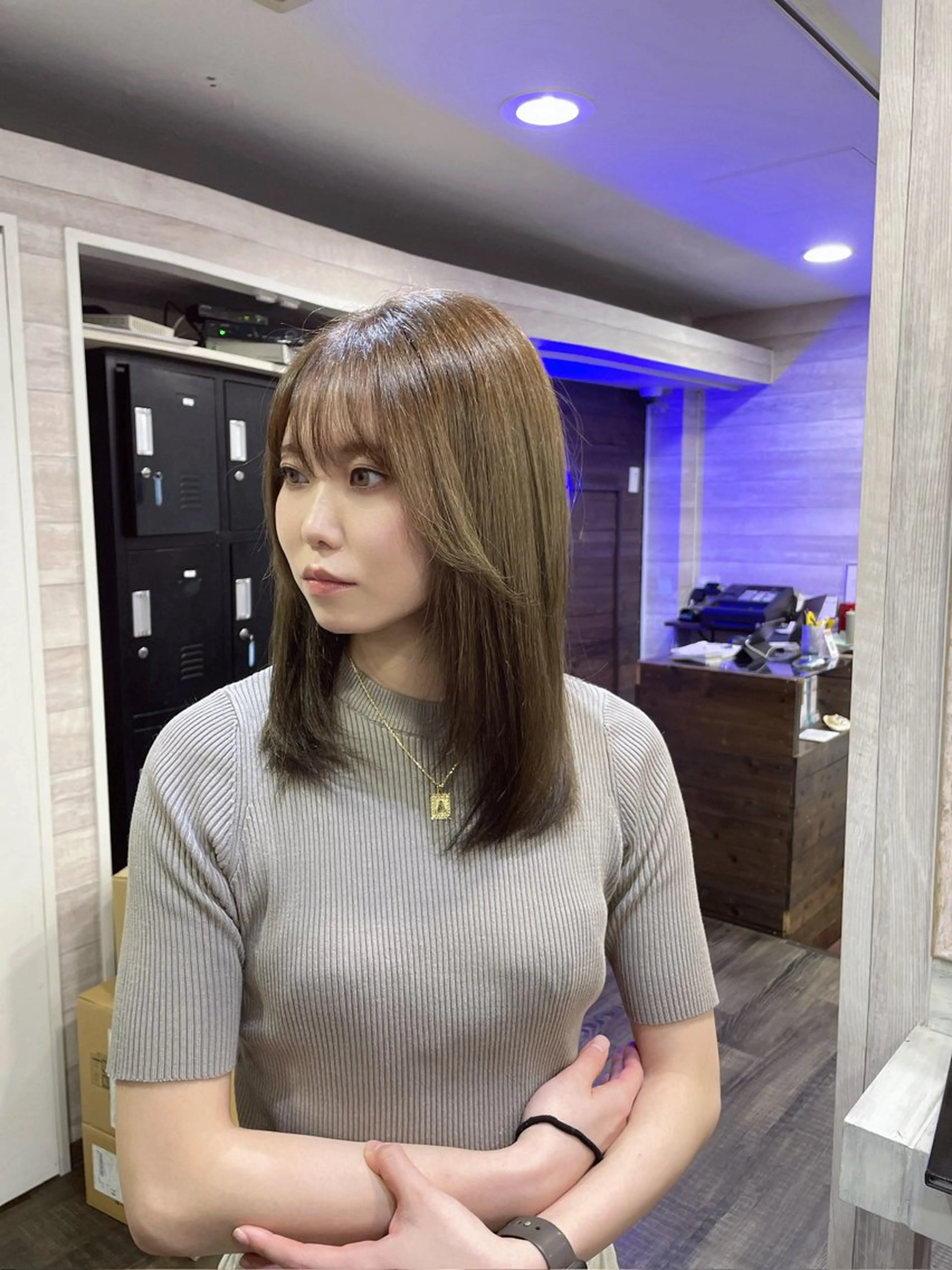 ミディアム 顔まわりレイヤー レイヤーカット カット ヘアカラー トリートメント LOCO/ Koukiのヘアスタイル