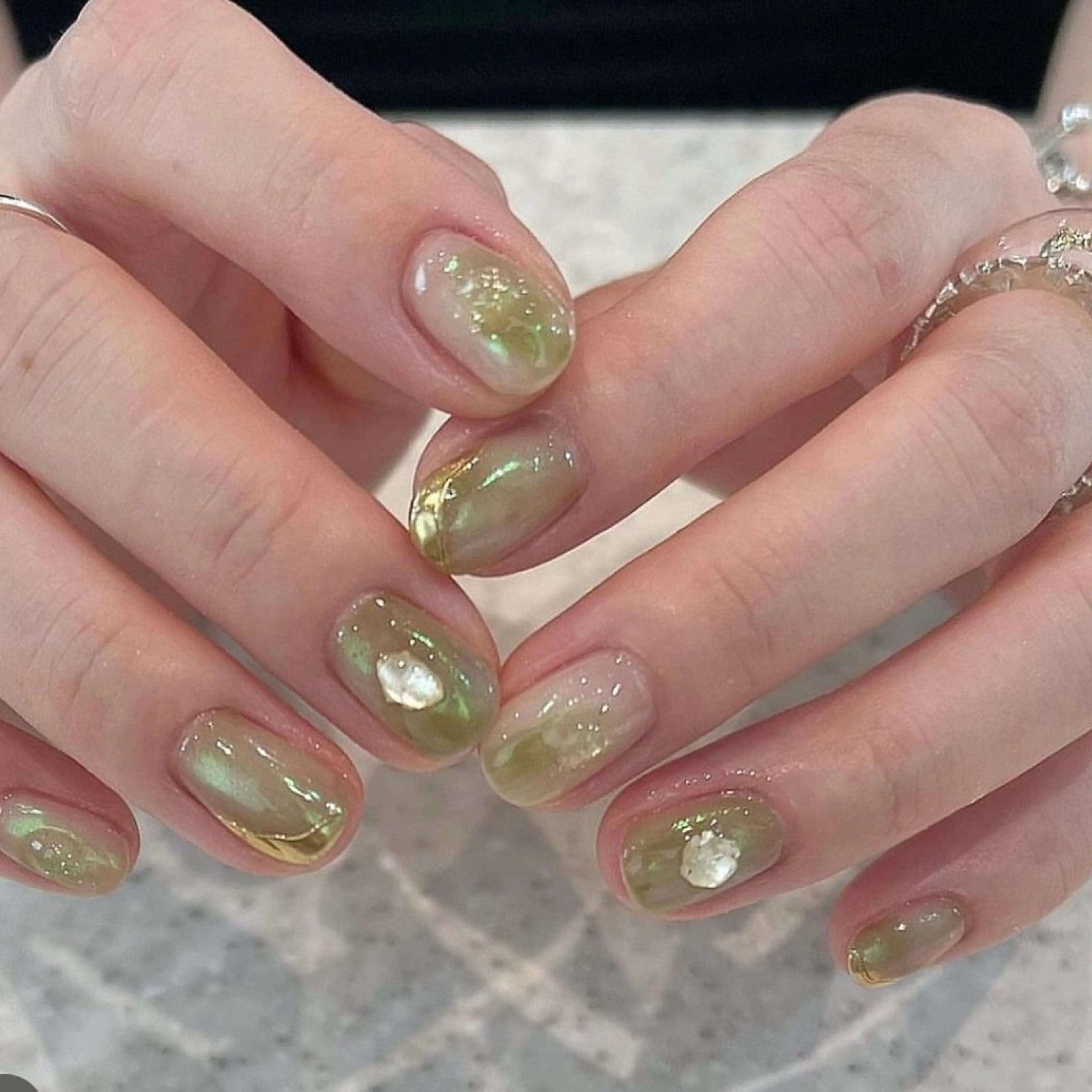 ネイル ハンドネイル lino大阪本町店所属・lino 大阪本町店のネイルデザイン