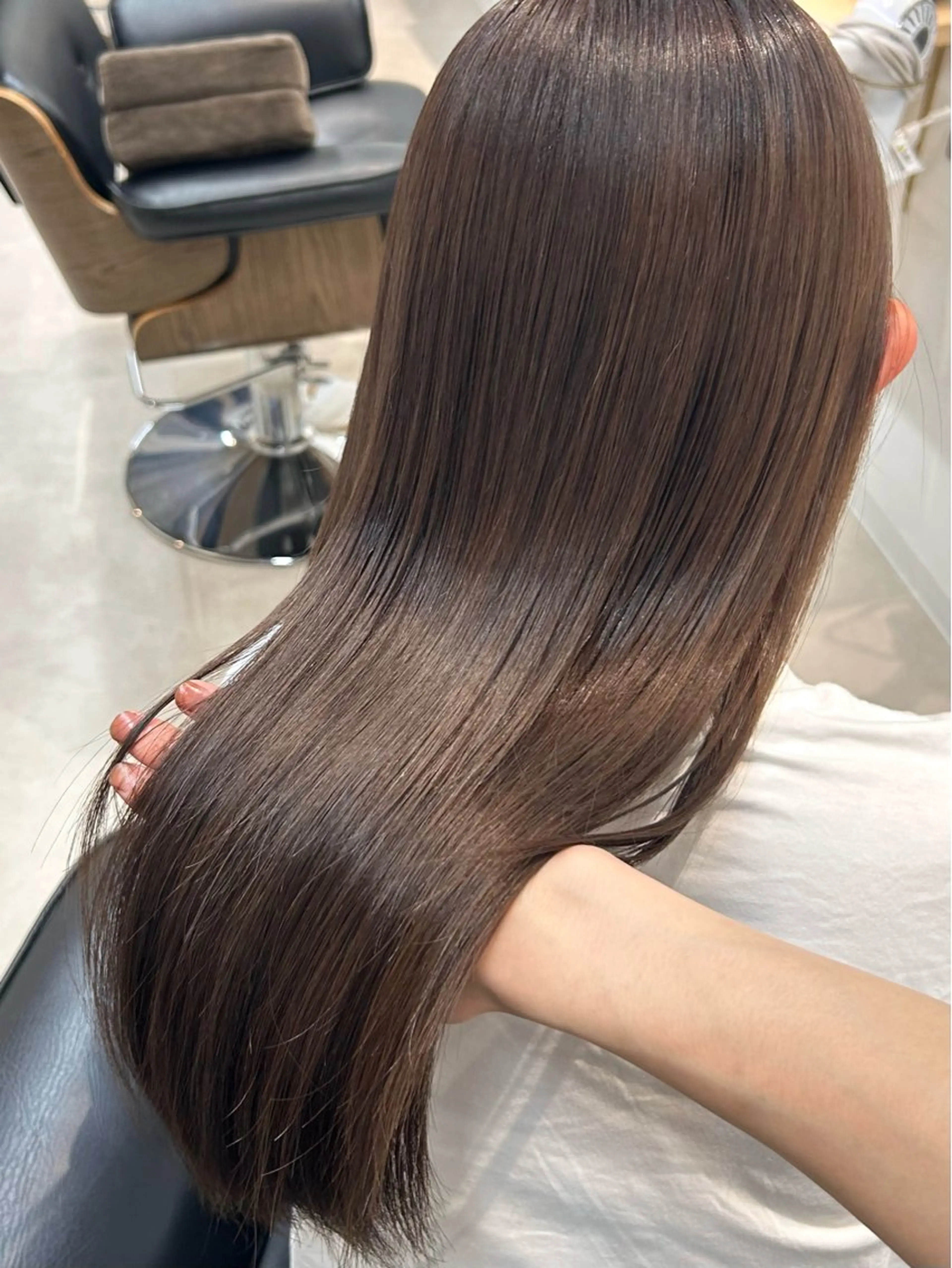 セミロング カラー ブラウンカラー カット ヘアカラー トリートメント 艶カラー/レイヤー/ ハイトーン/まなみのヘアスタイル