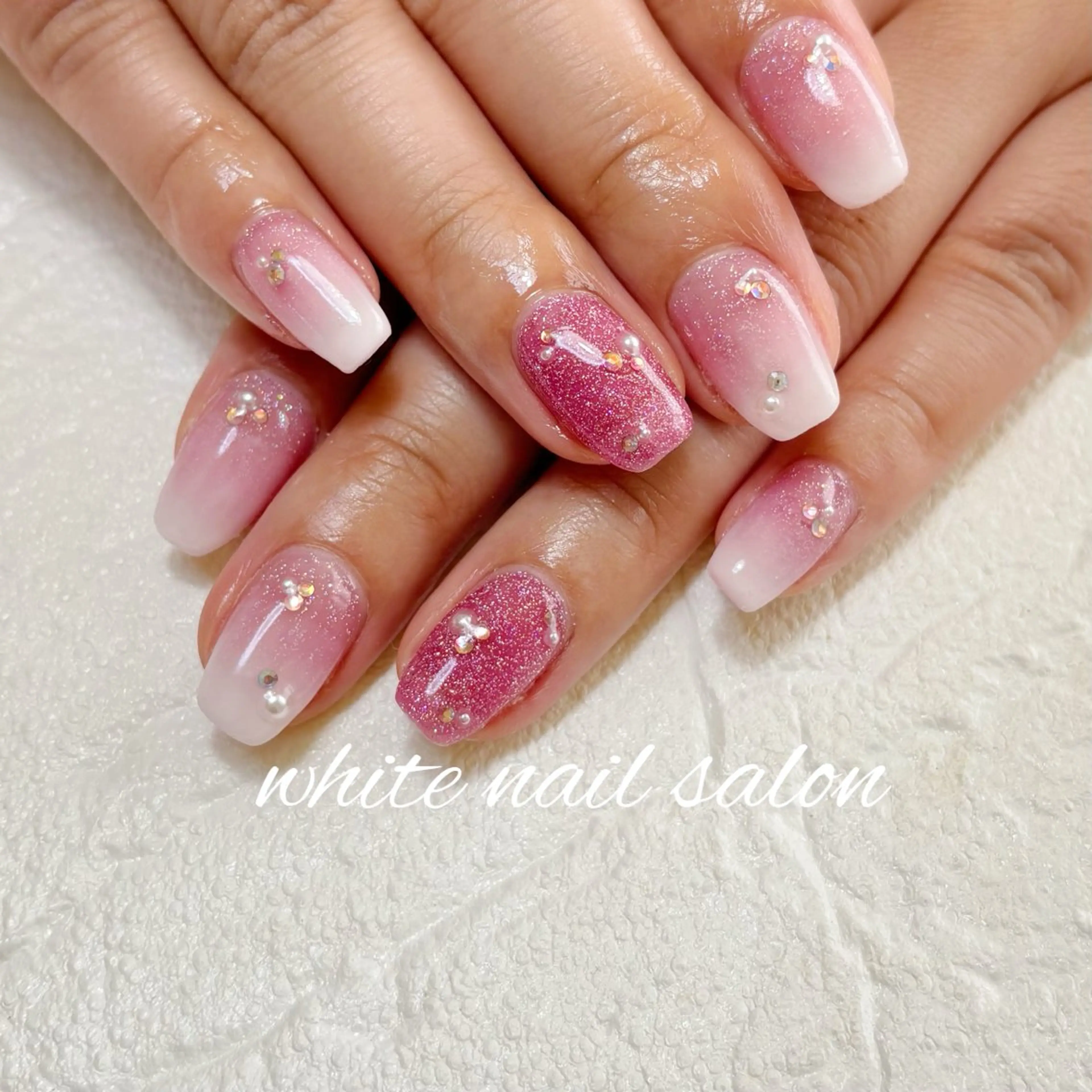 ネイル フットネイル ラメ(グリッター) 持ち込み ハンドネイル white nail salonのネイルデザイン