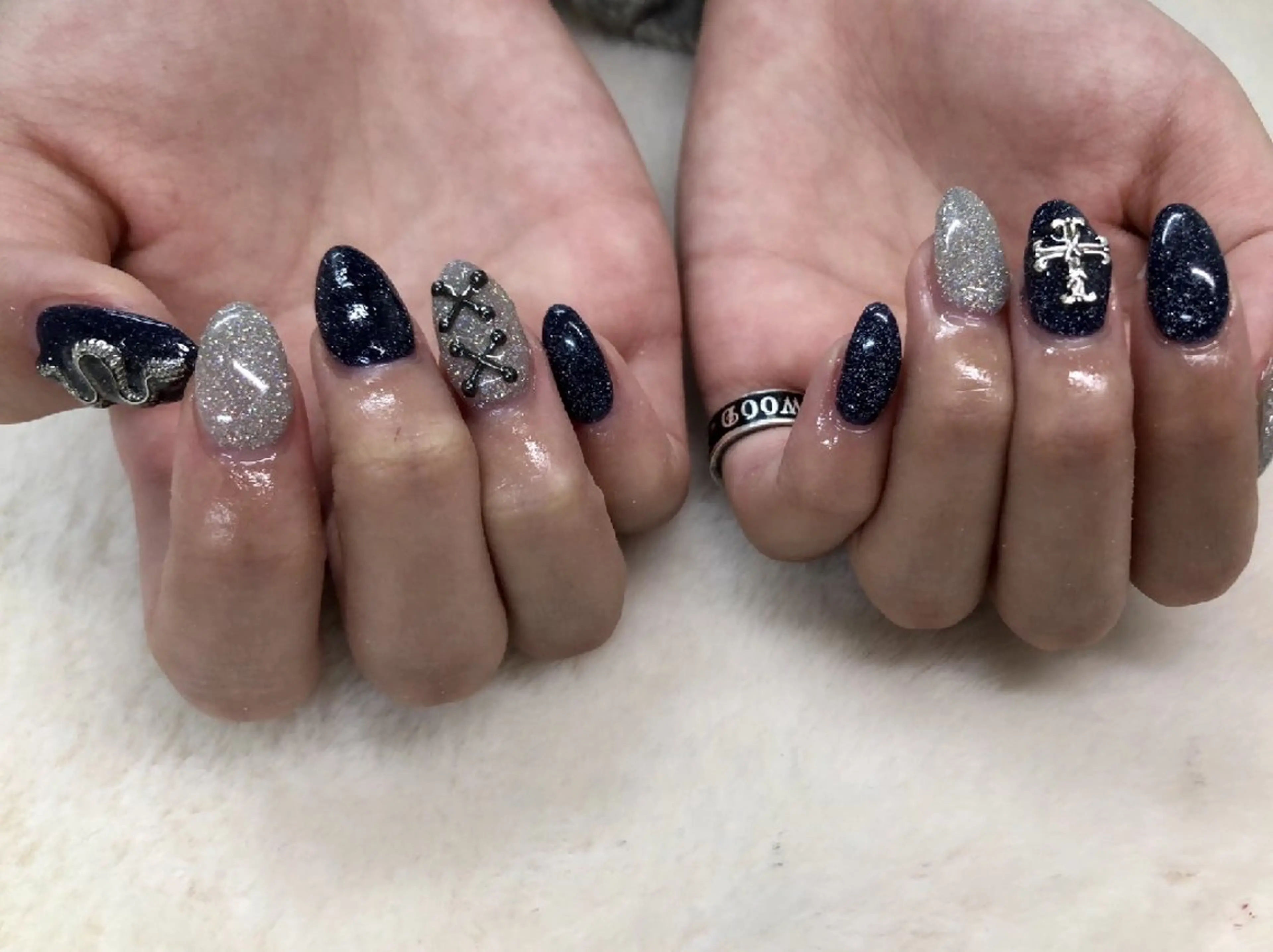 ネイル フラッシュネイル キラキラネイル ハンドネイル 心斎橋Salon Epokkuのネイルデザイン