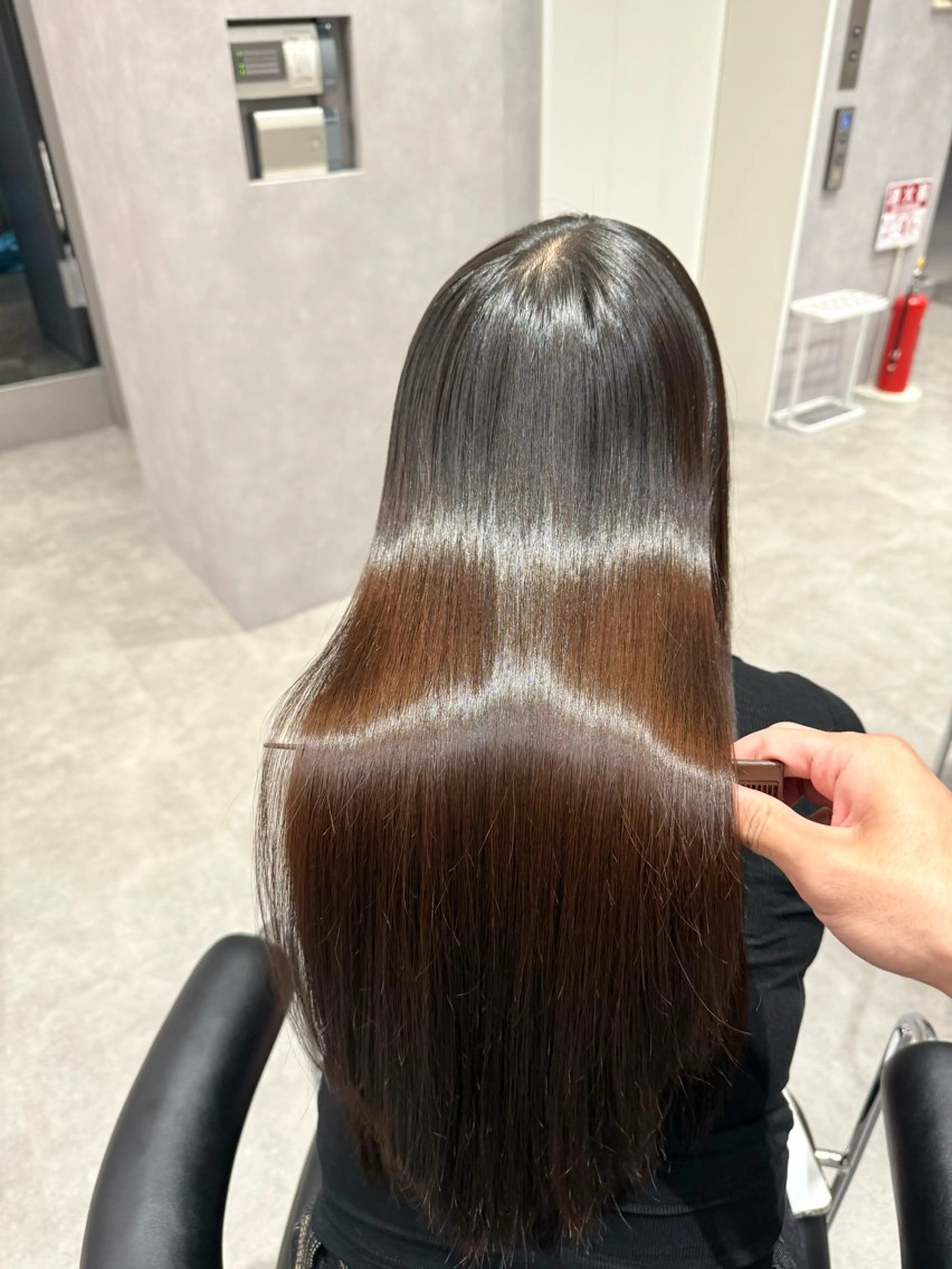 ロング カラー パーマ ヘアアレンジ 髪質改善 縮毛矯正 トリートメント ストレートパーマ 縮毛矯正 トリートメント 縮毛矯正/髪質改善/ ブリーチ毛/木元渓太のヘアスタイル