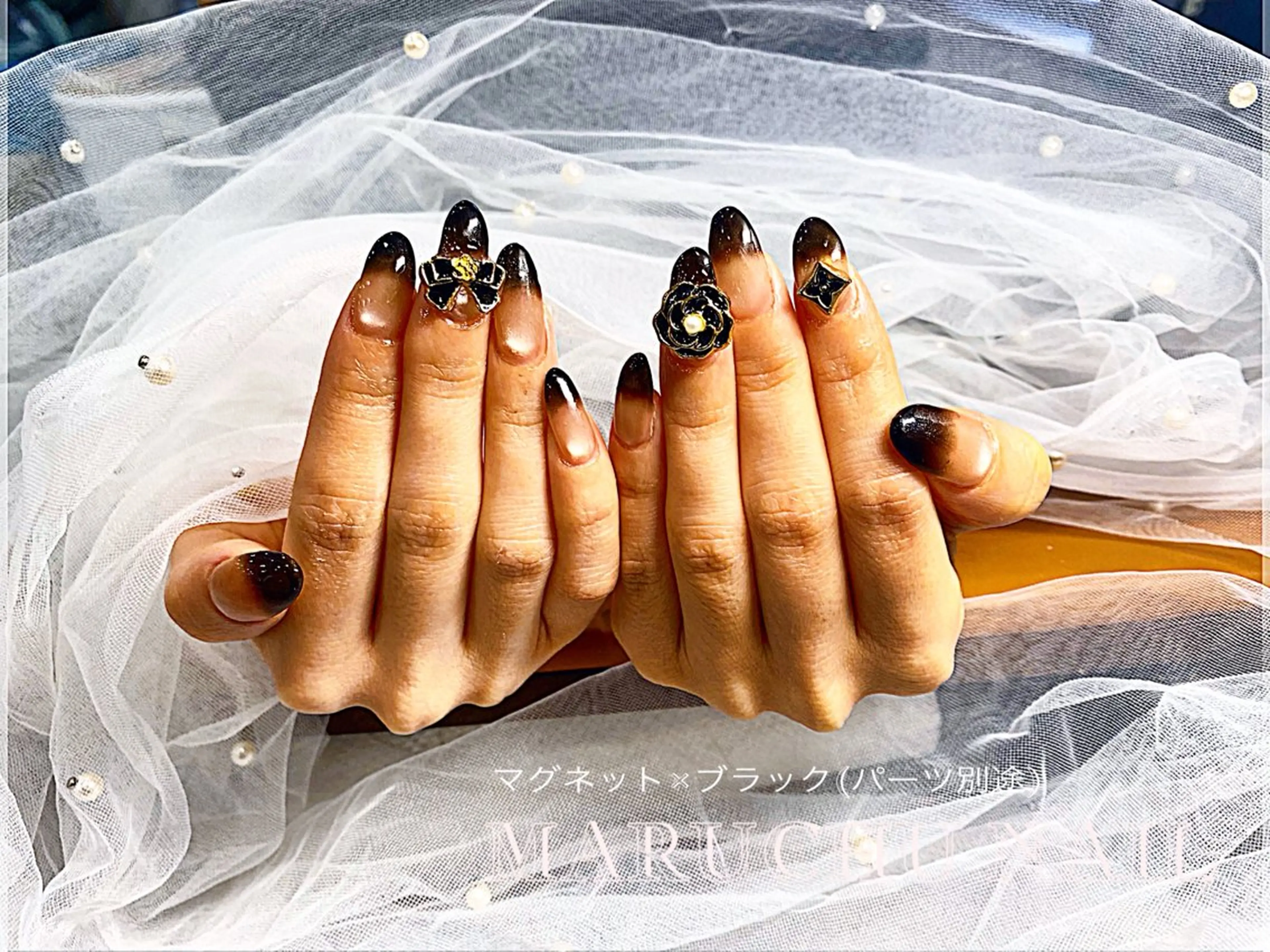 ネイル グラデーション マグネットネイル 🦋✨ MARIKO✨🦋のネイルデザイン