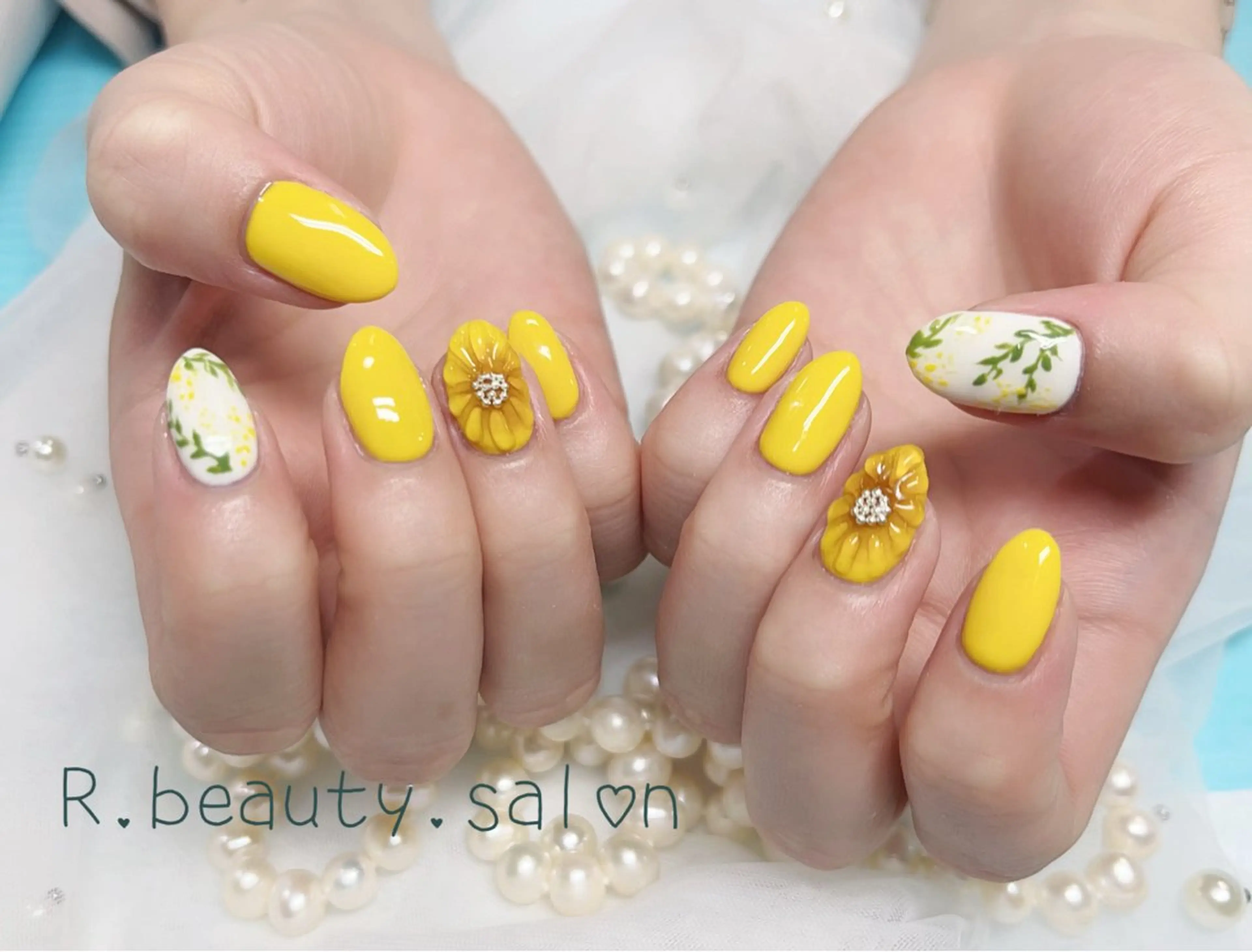 ネイル R.beauty サロンのネイルデザイン