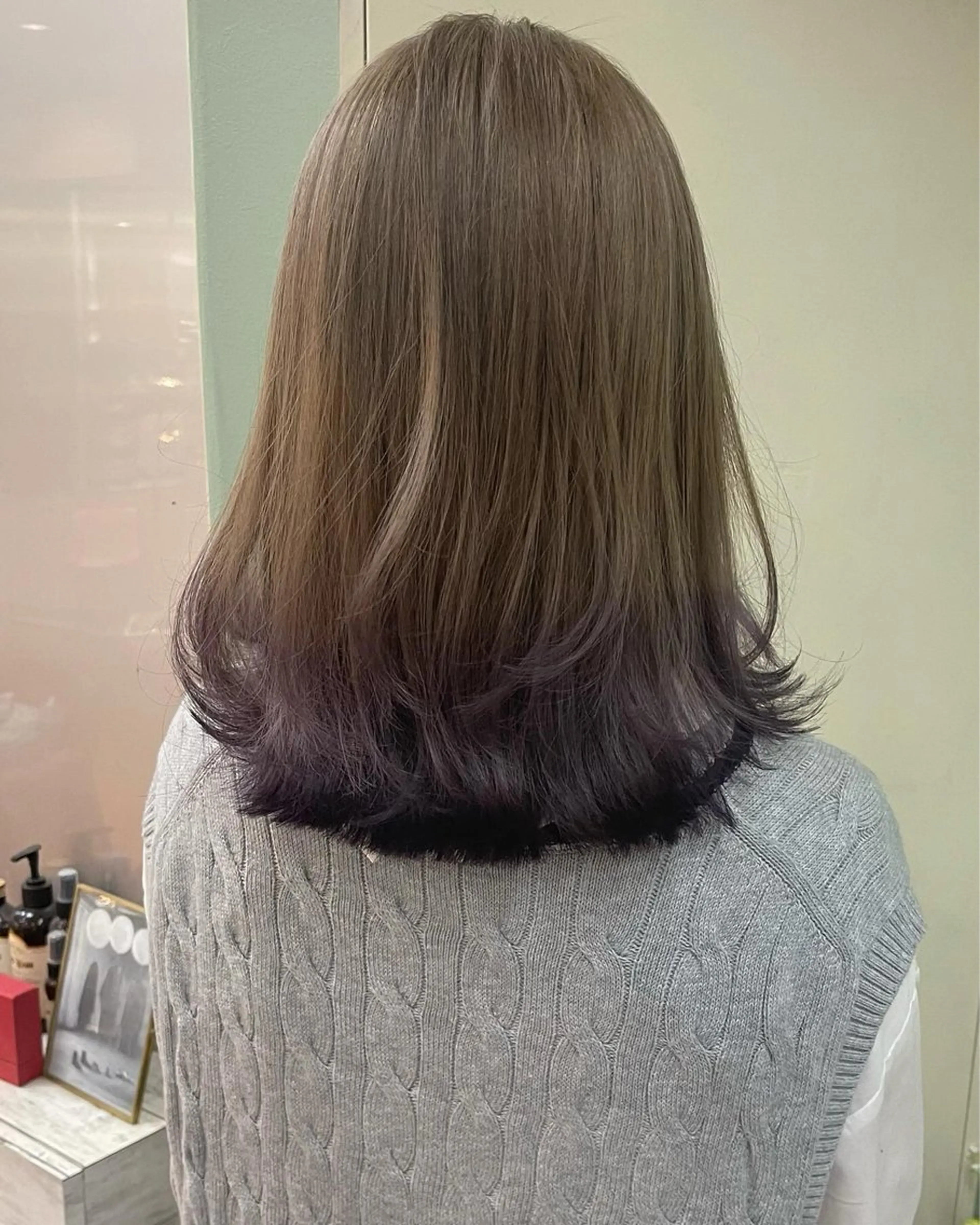 ミディアム カラー ベージュカラー デザインカラー ラベンダーカラー カット ヘアカラー トリートメント 田室 和幸のヘアスタイル