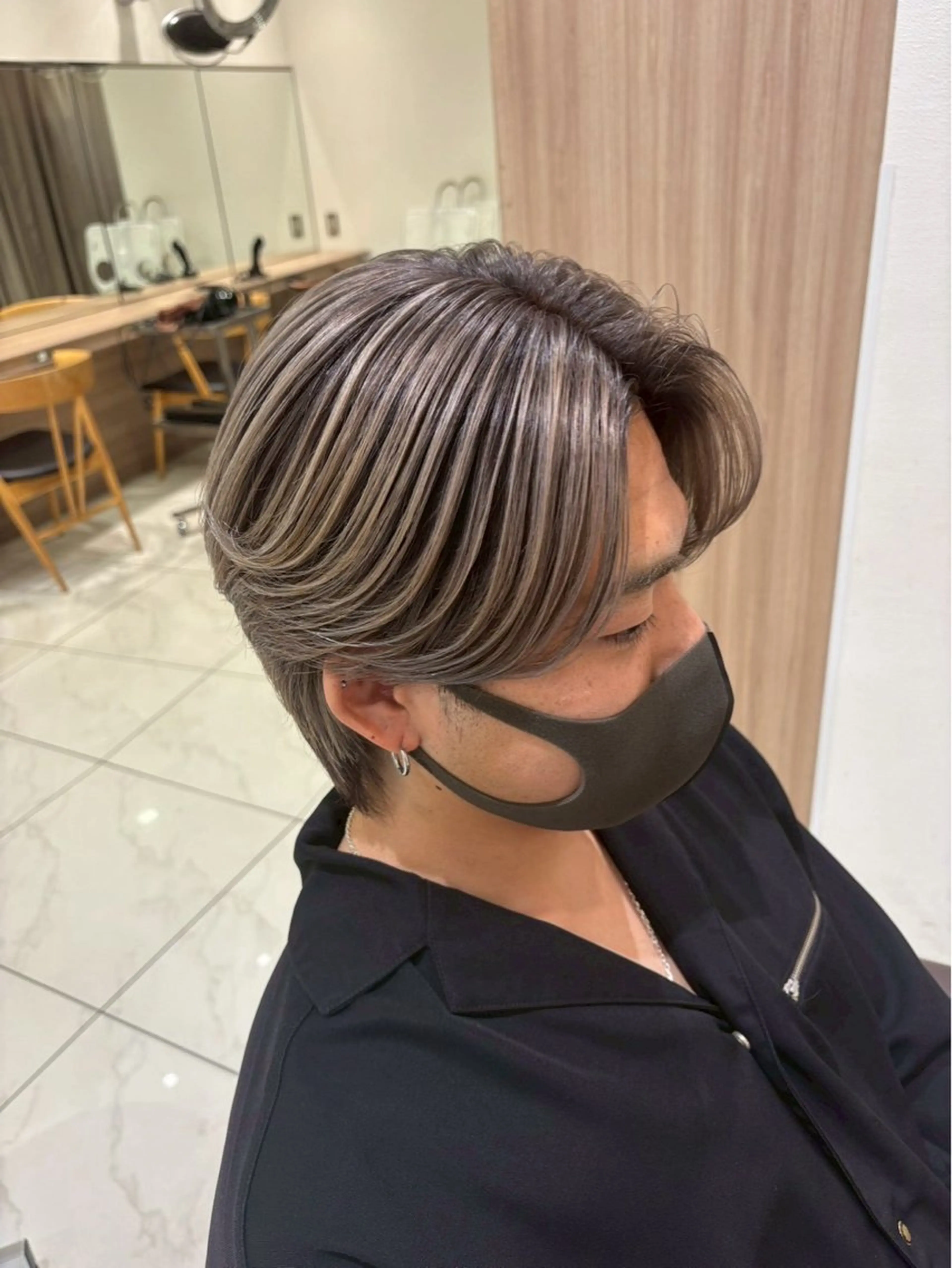 ショート カラー メンズ メンズバレイヤージュ バレイヤージュ レイヤーカット カット ヘアカラー ブリーチ/パーマ 縮毛/レイヤーaoiのヘアスタイル