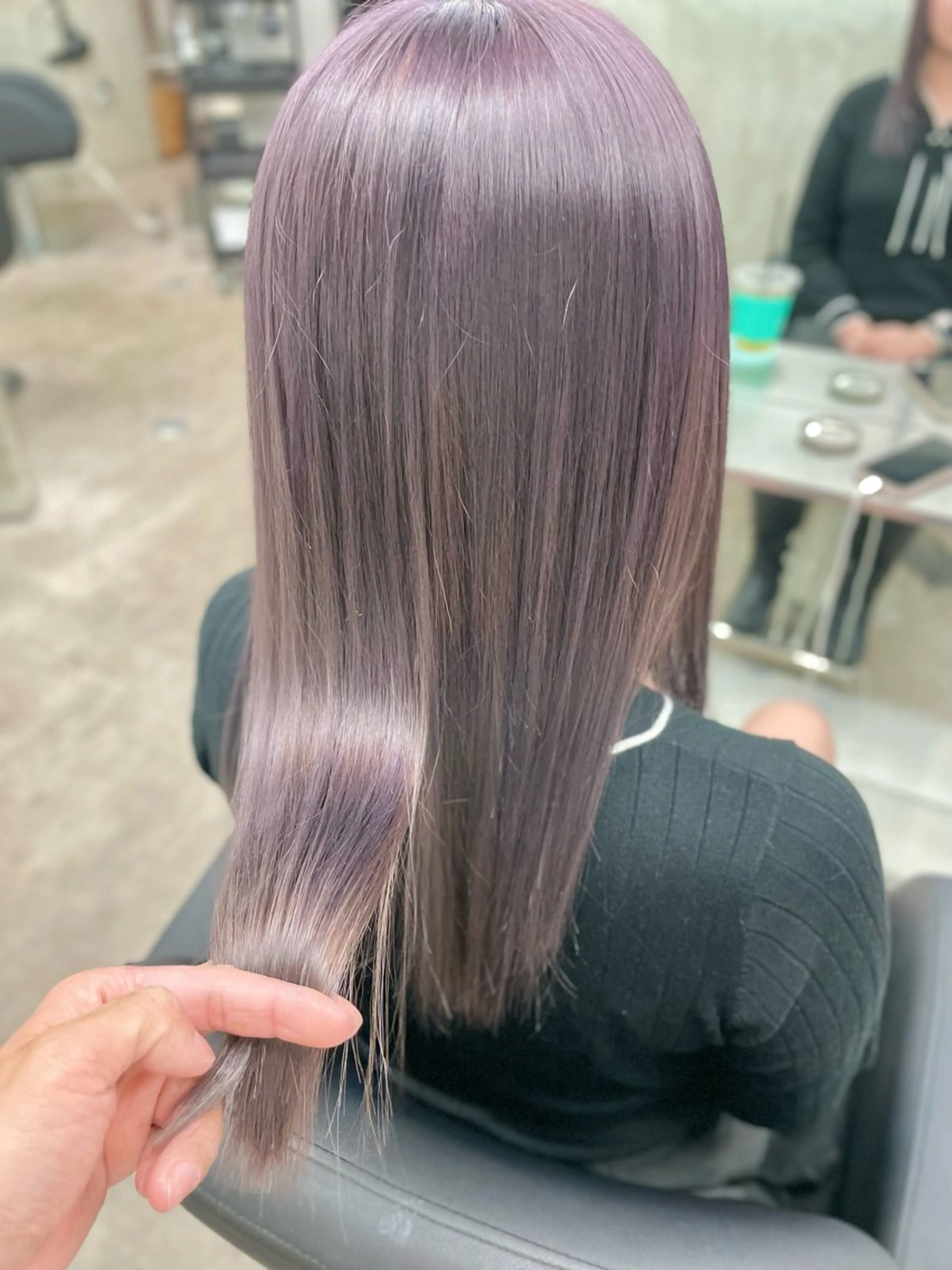 ロング アッシュ ボブ くびれヘア 顔まわりレイヤー ハイライト 表参道/髪質改善/ 髪質改善カラー/遠藤のヘアスタイル