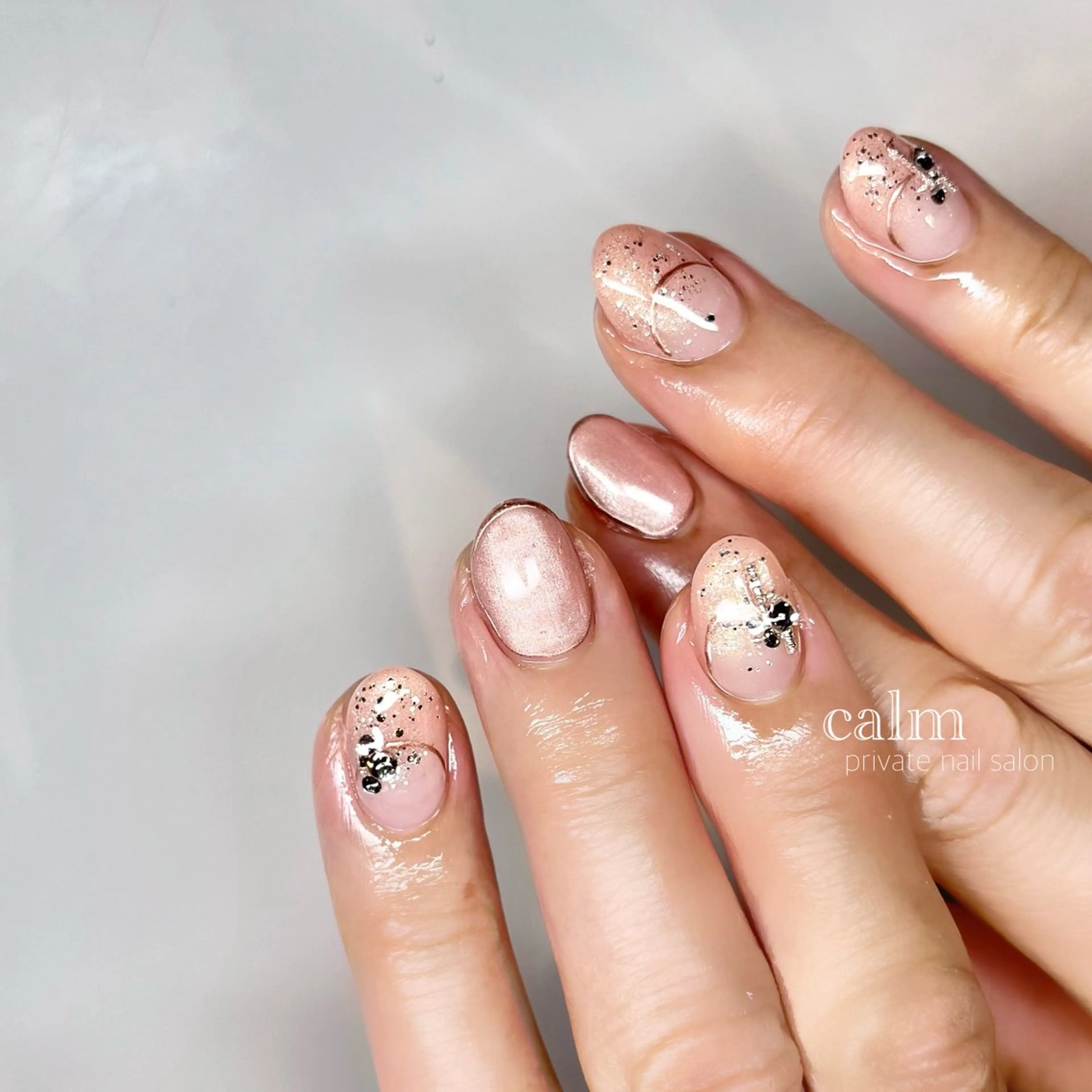 ネイル ハンドネイル calm 〔ｶｰﾑ〕のネイルデザイン