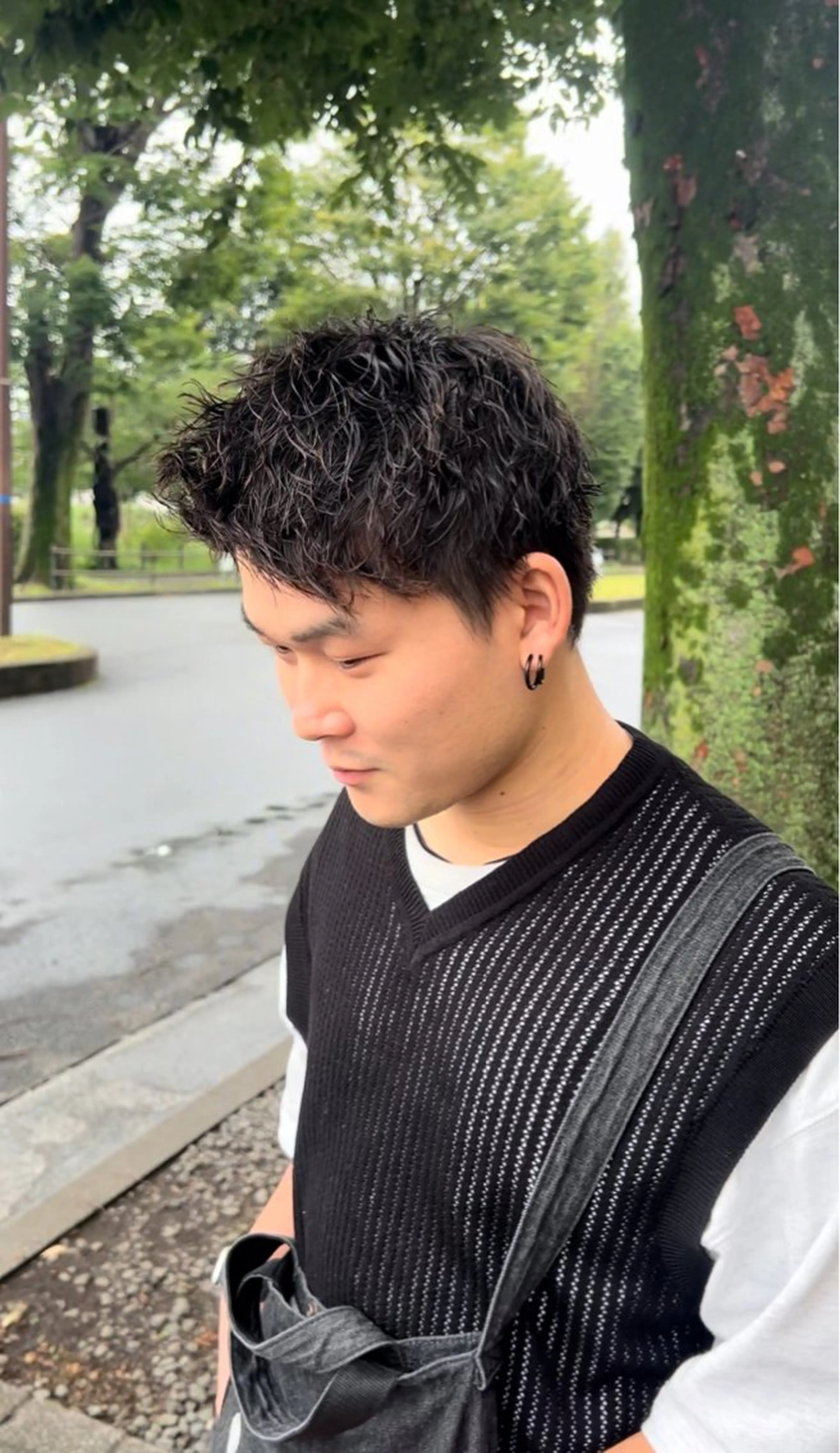 men'sスパイキーショート＋眉カット＋ツイストの写真