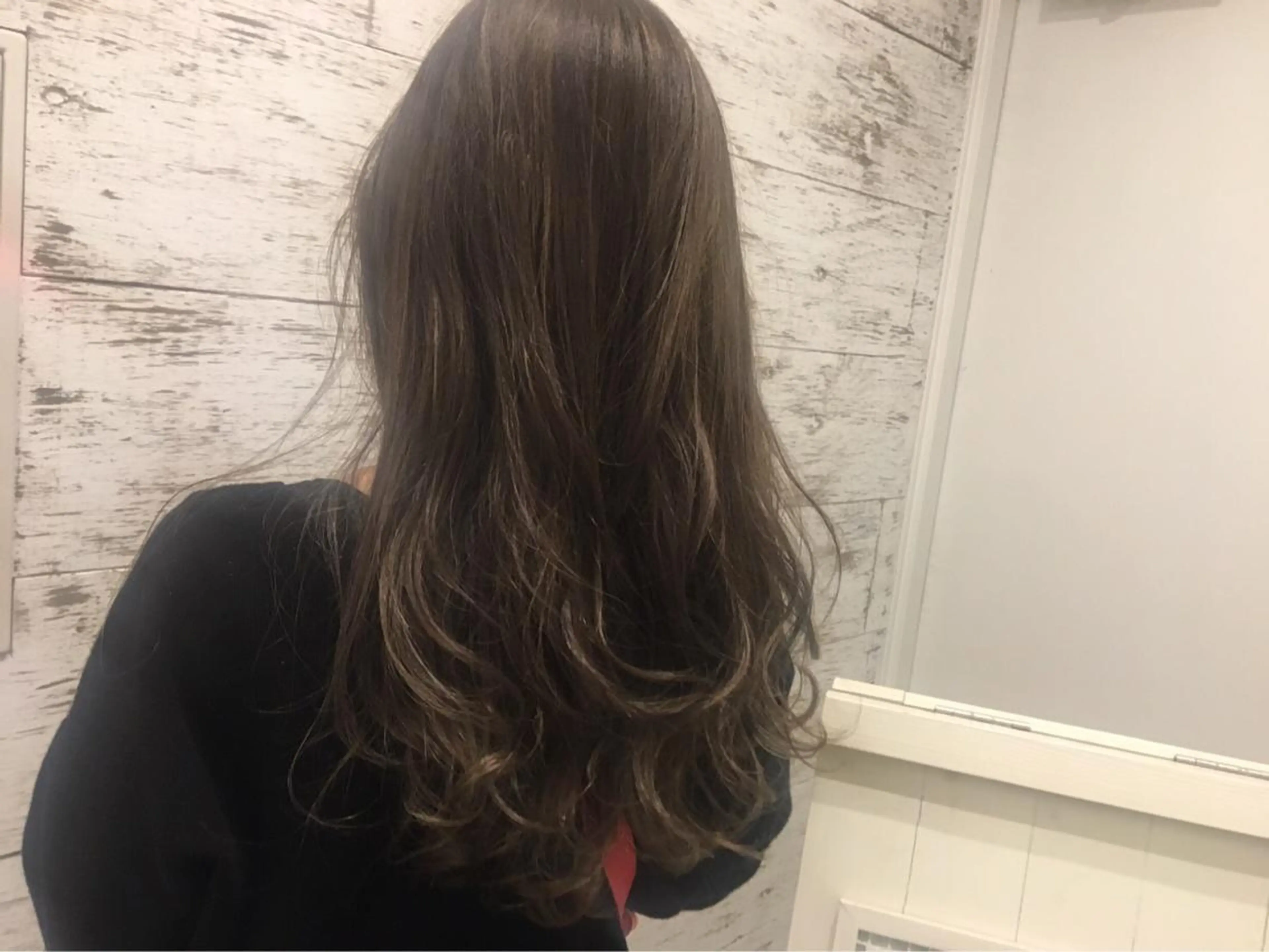 カラー カラーと髪質改善 のミライのヘアスタイル