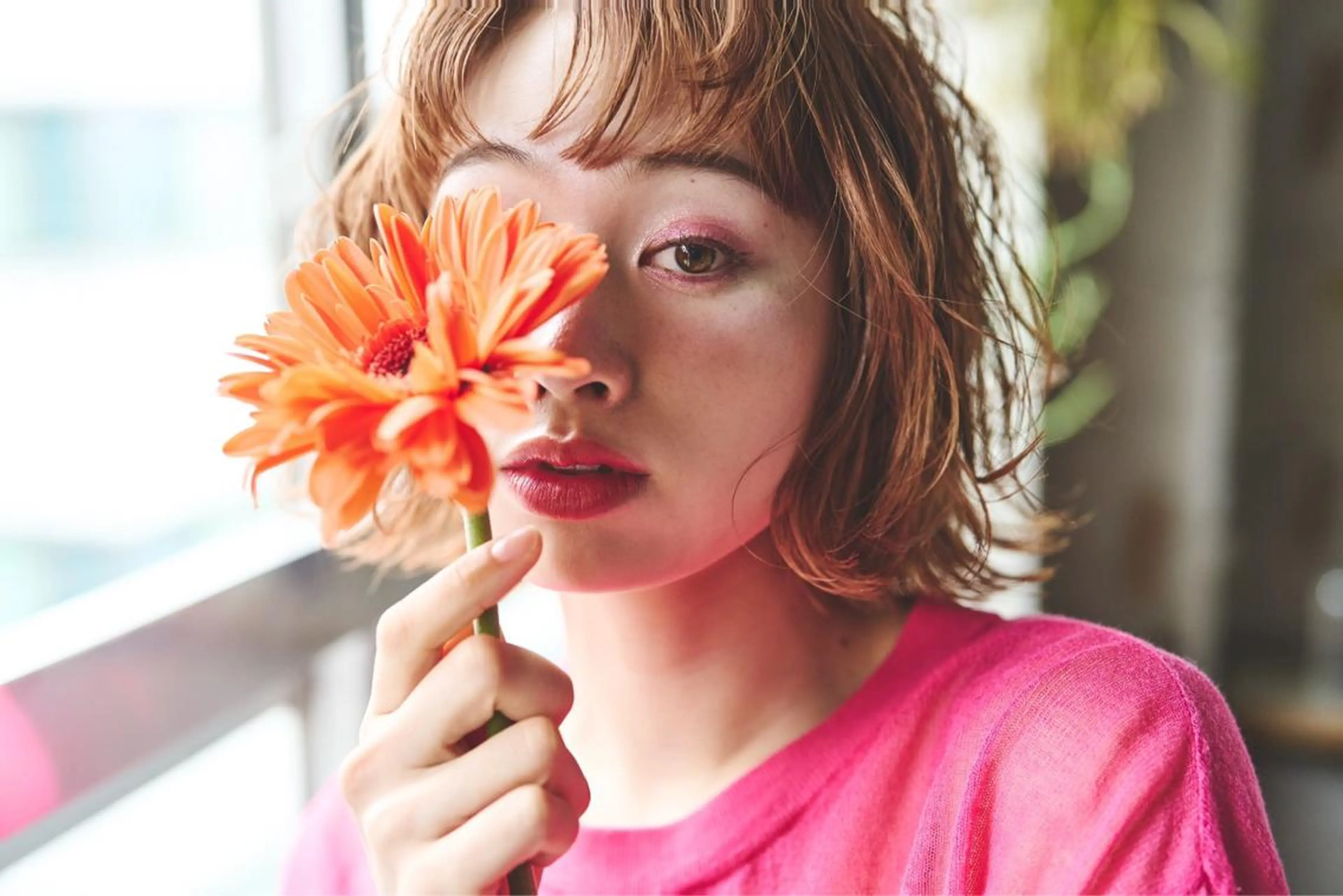 MIYU透明感カラー ブリーチなしWカラーのヘアスタイル