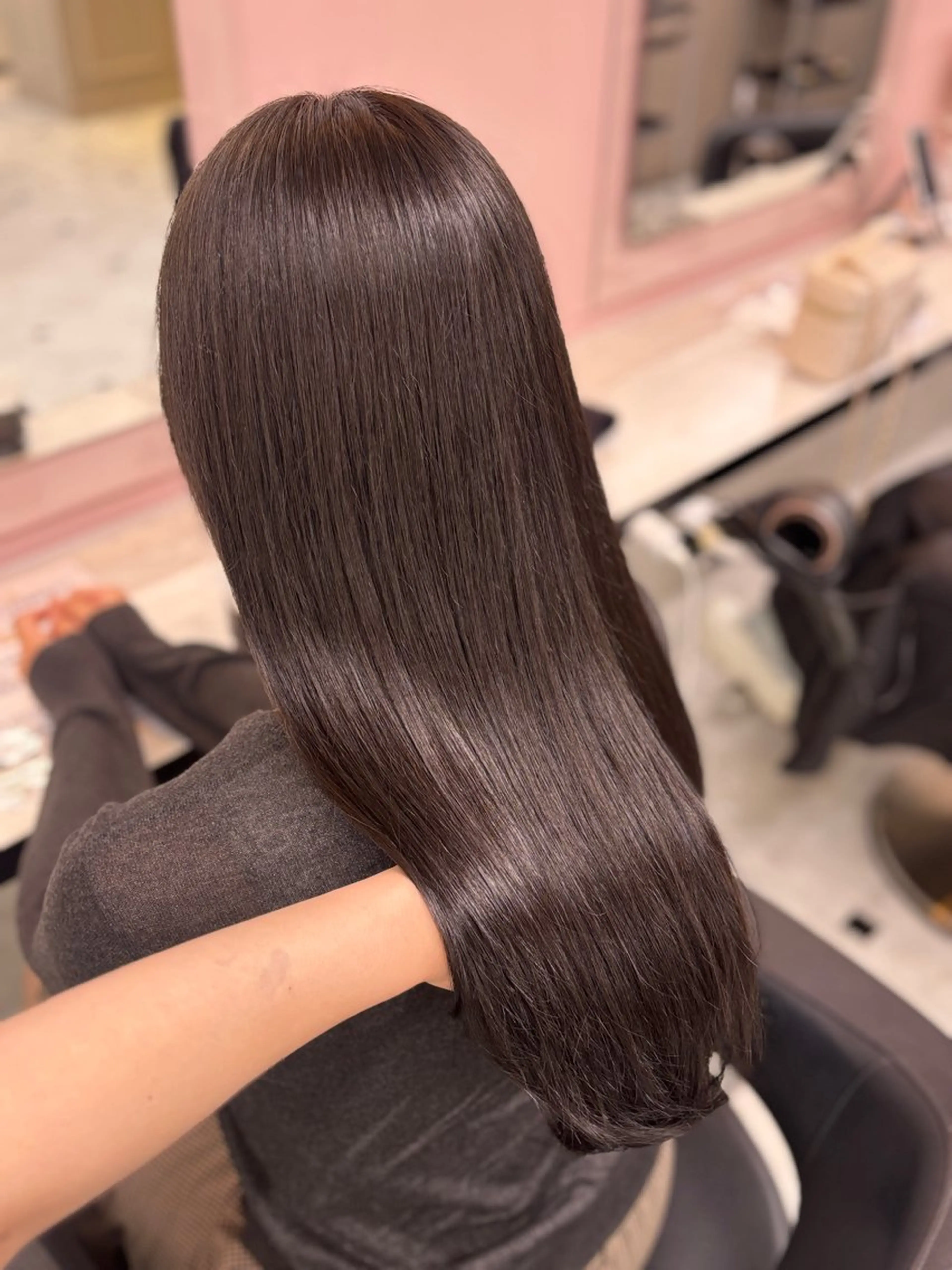 ロング カラー 透明感カラー ハイレイヤー 髪質改善 レイヤーカット ローレイヤー カット ヘアカラー トリートメント 💙ハイトーン韓国風 色白ヘア💙manaのヘアスタイル