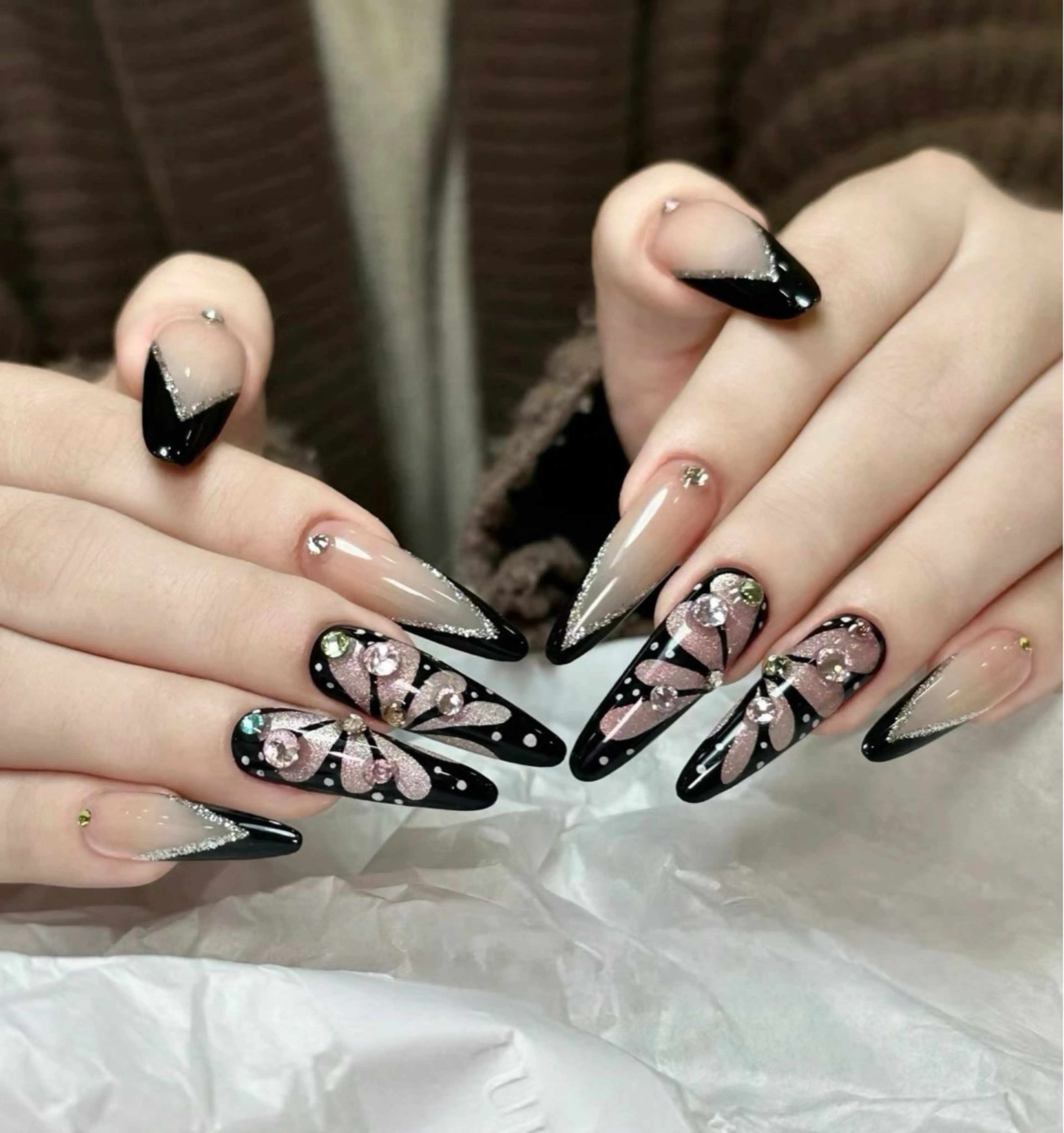 ネイル フレンチネイル マグネットネイル BETTER ME ネイルサロン池田公園のネイルデザイン