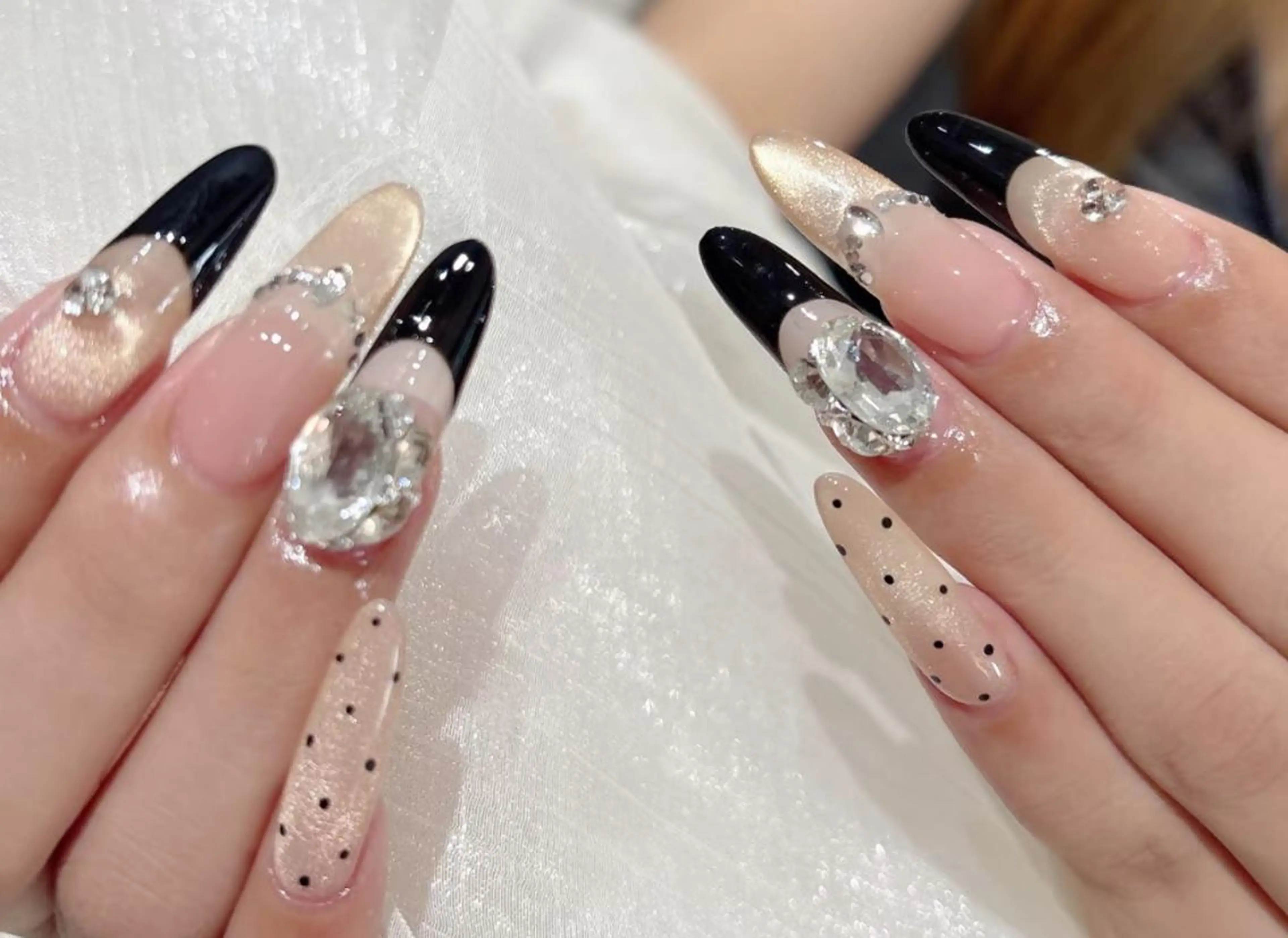 ネイル ハンドネイル 🎀 NaNa_nailのネイルデザイン