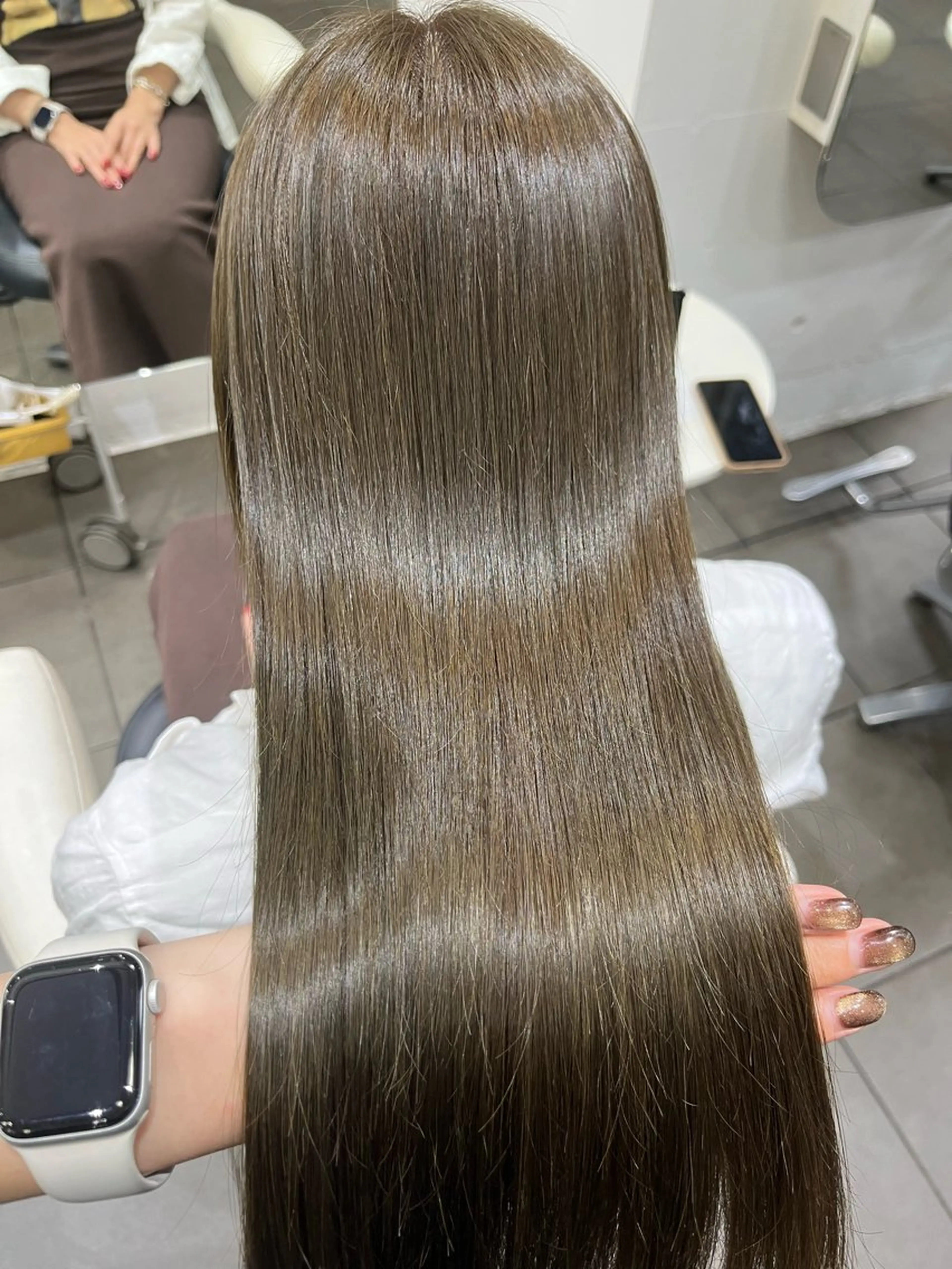 ロング カラー ベージュカラー オリーブベージュ 🎀透明感カラー🎀 ENAのヘアスタイル