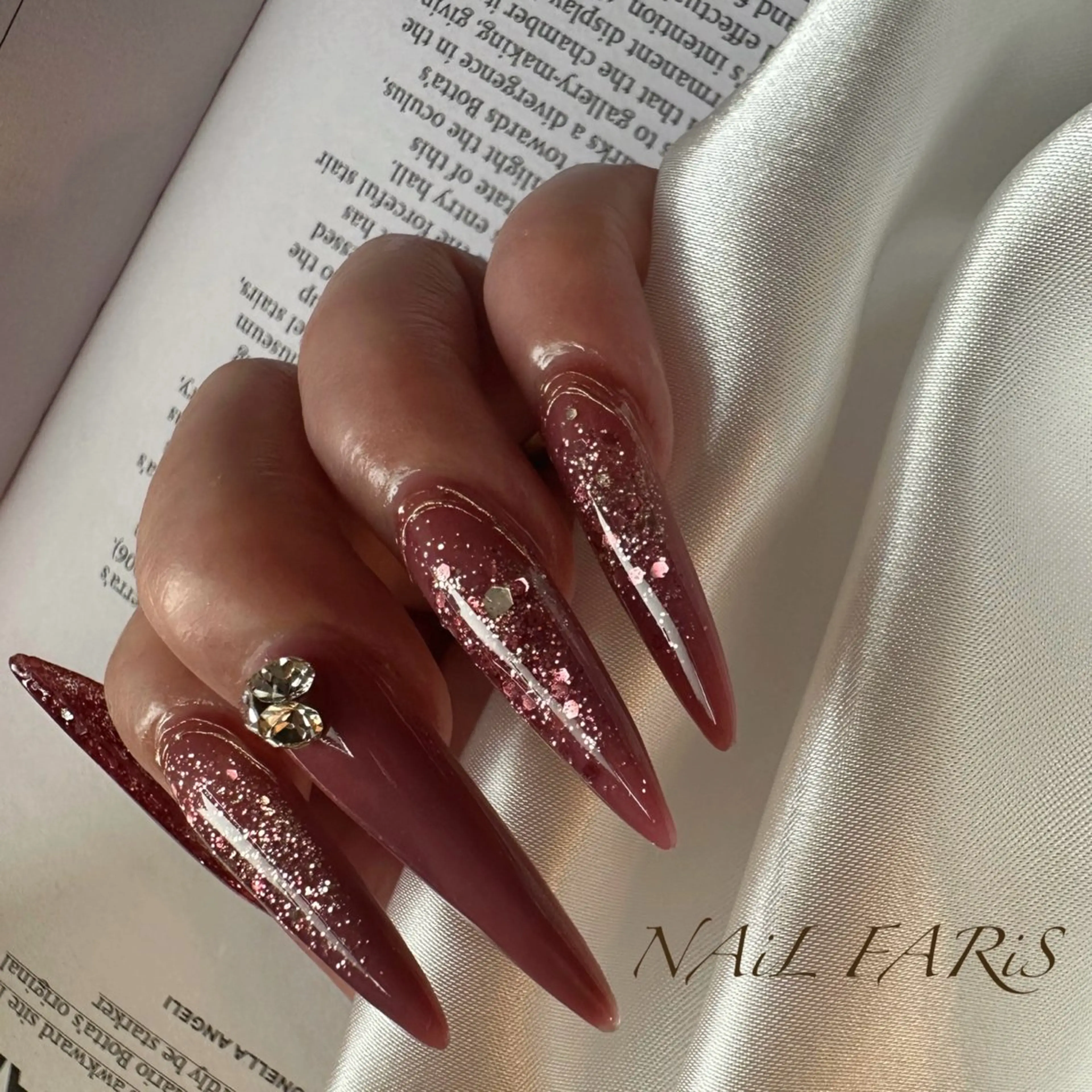 ネイル NAiL FARiS Megのネイルデザイン