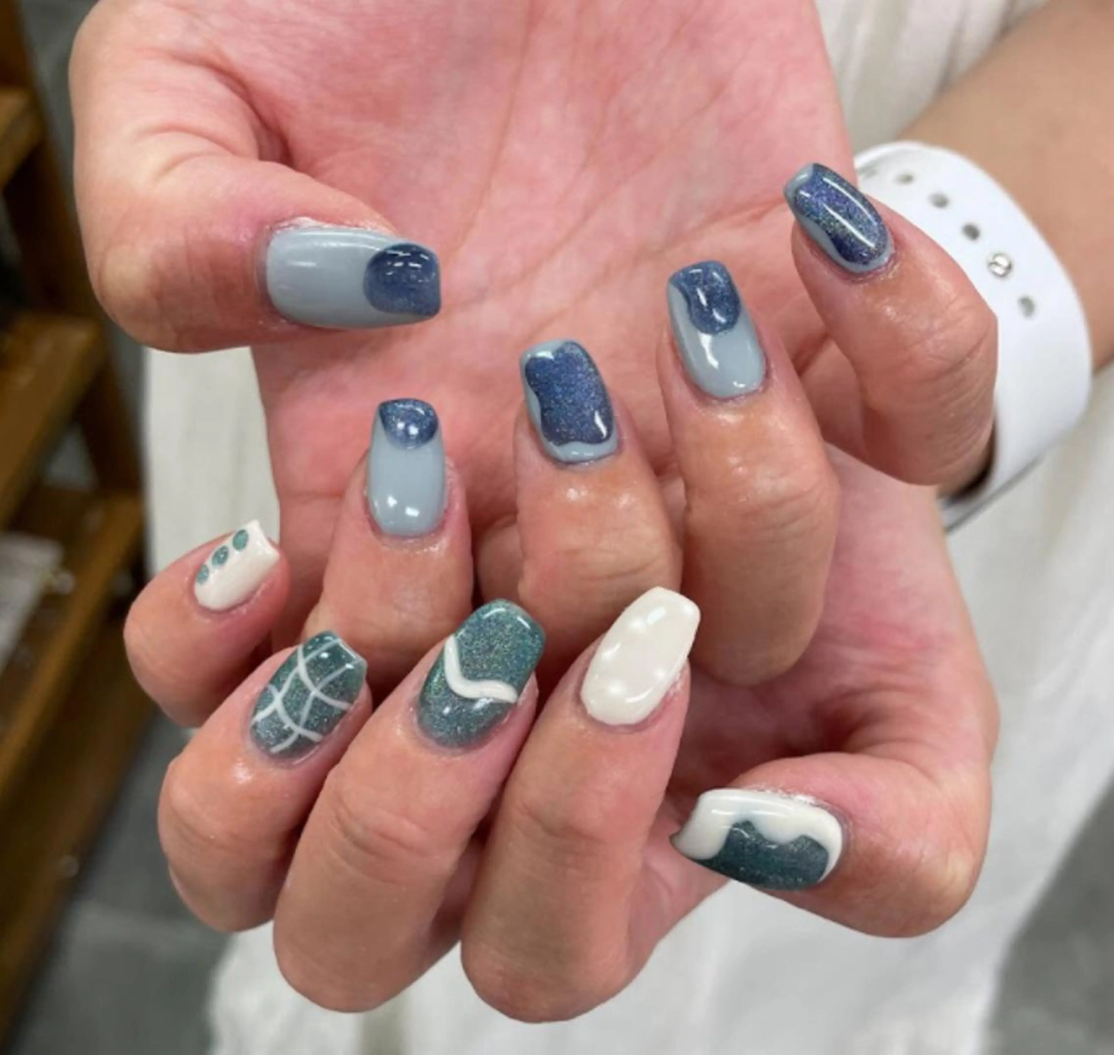ネイル アートネイル クリアネイル ジェルネイル マグネットネイル ニュアンスネイル nailstudio eviz新宿店のネイルデザイン