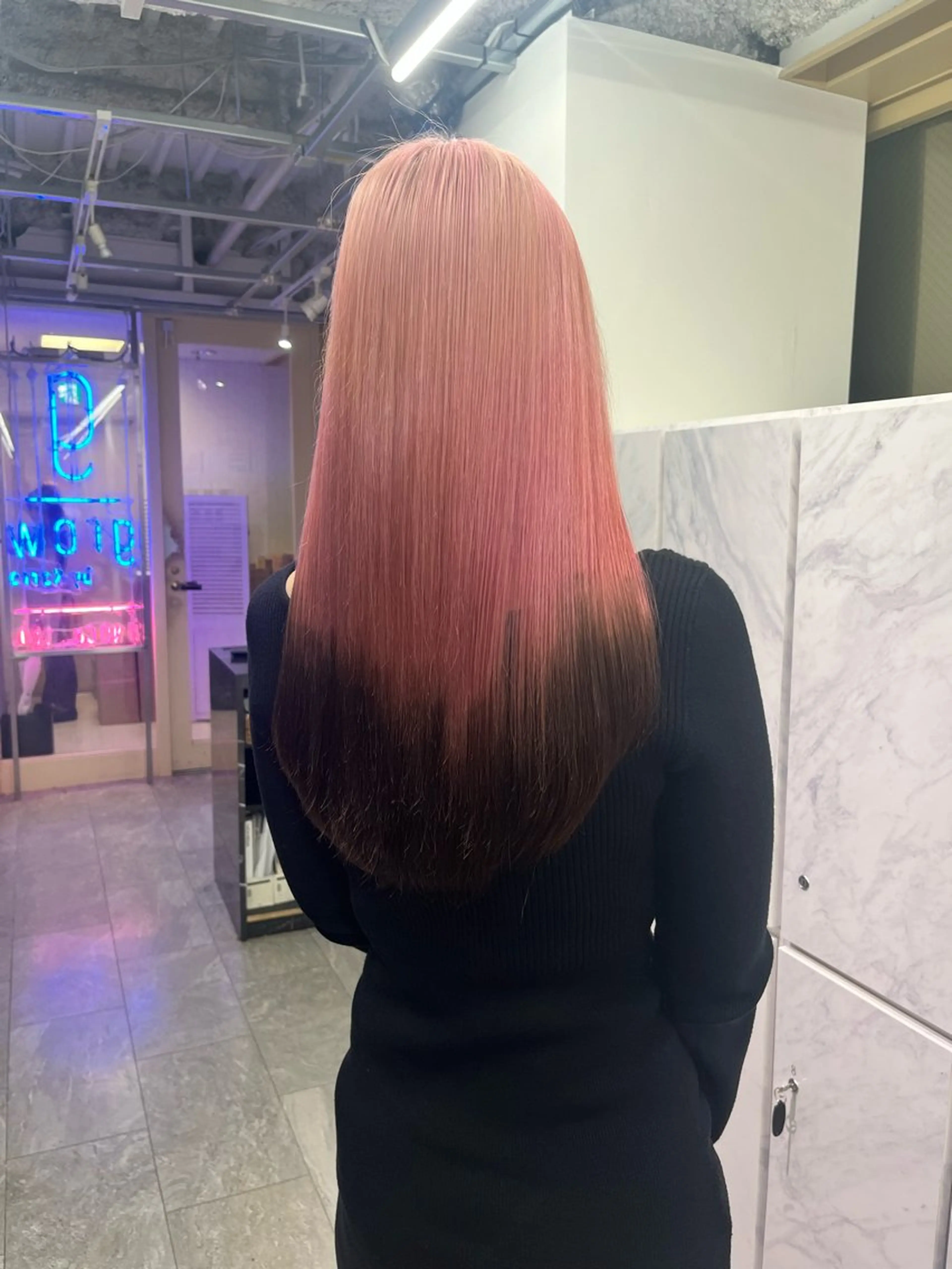 ロング 🌈ハイトーン/ ワタル🌈のヘアスタイル