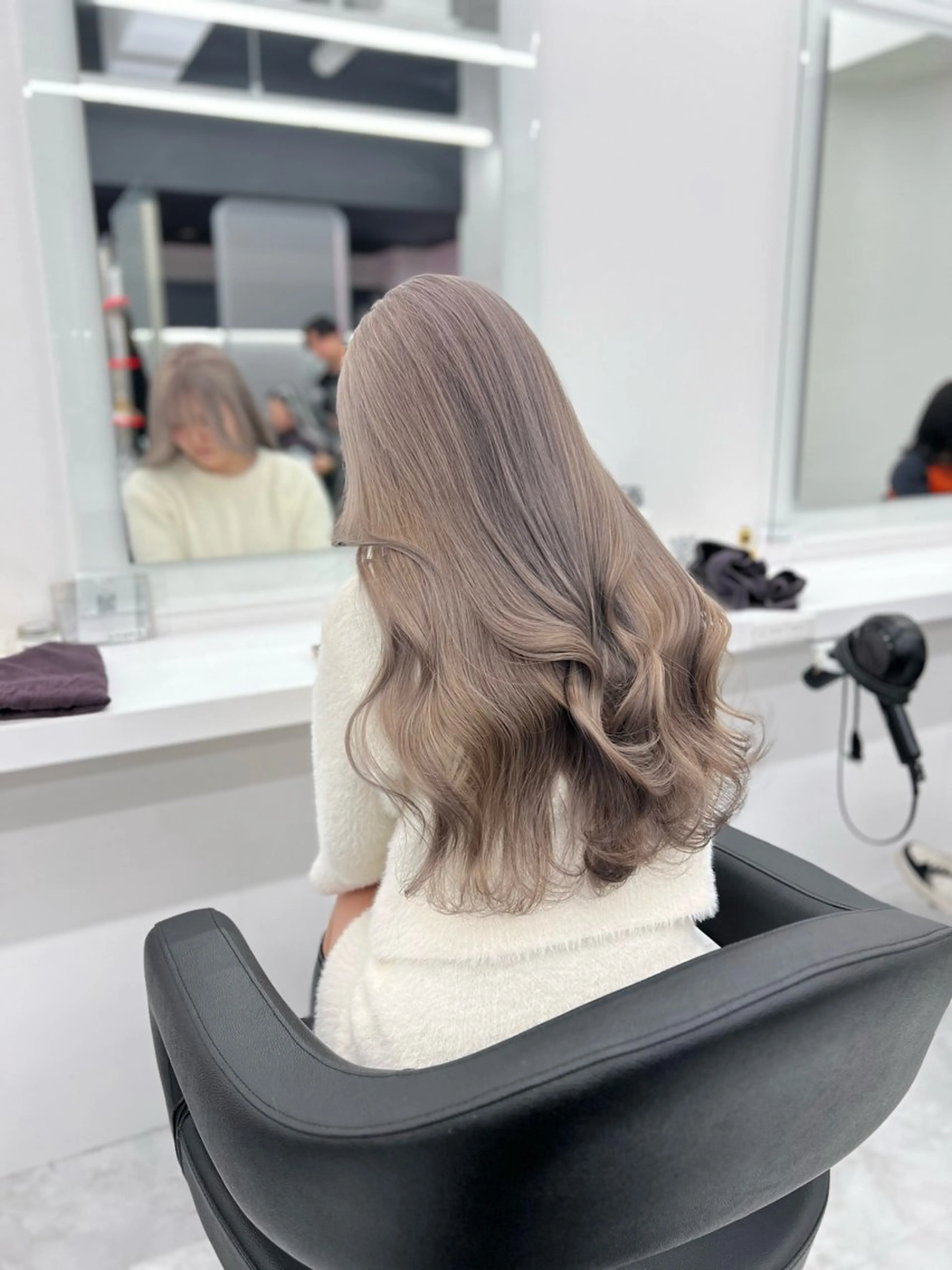 ロング カラー ヘアアレンジ 透明感×韓流ハイ トーン🫧RYUTAのヘアスタイル