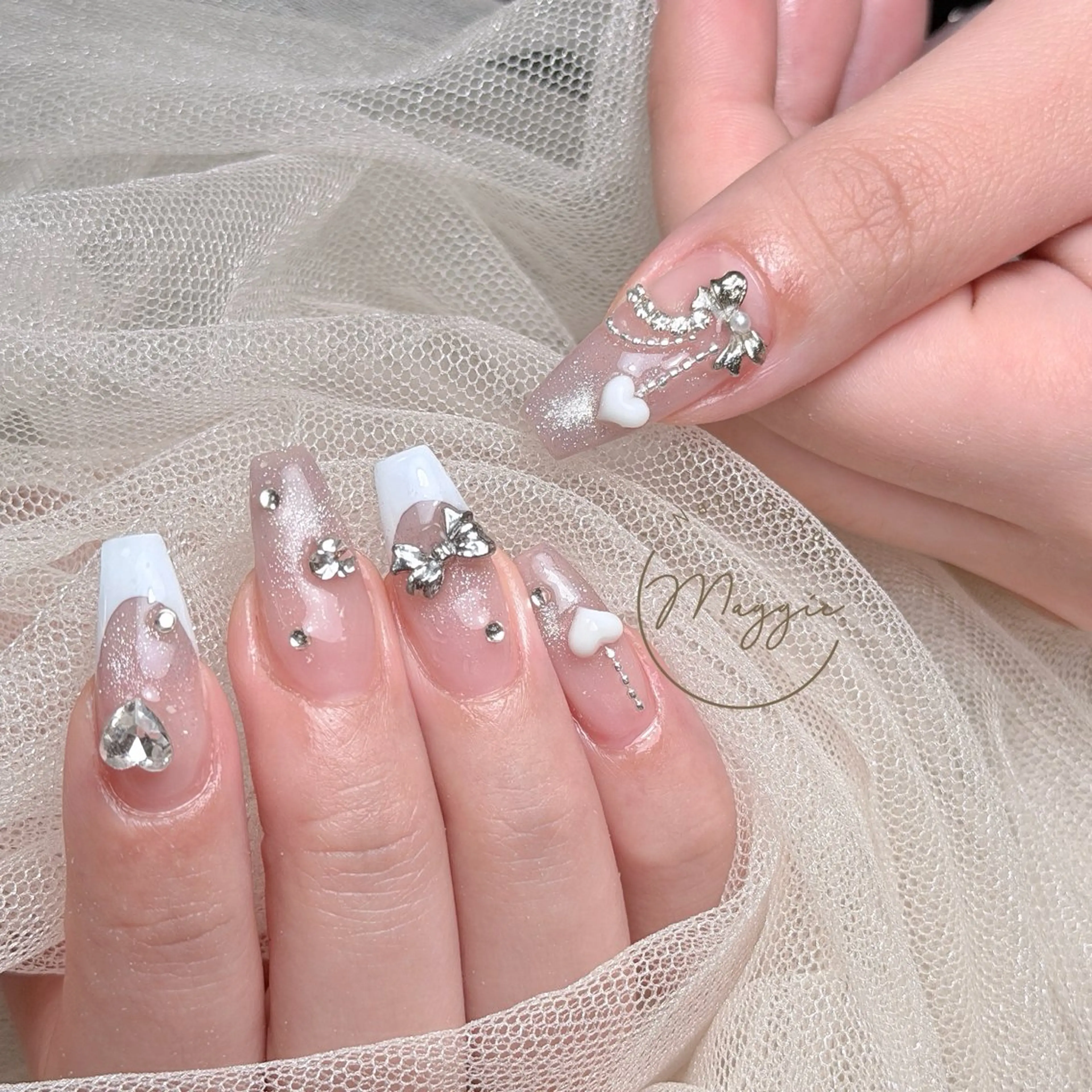 ネイル Maggie Nail🦩のネイルデザイン