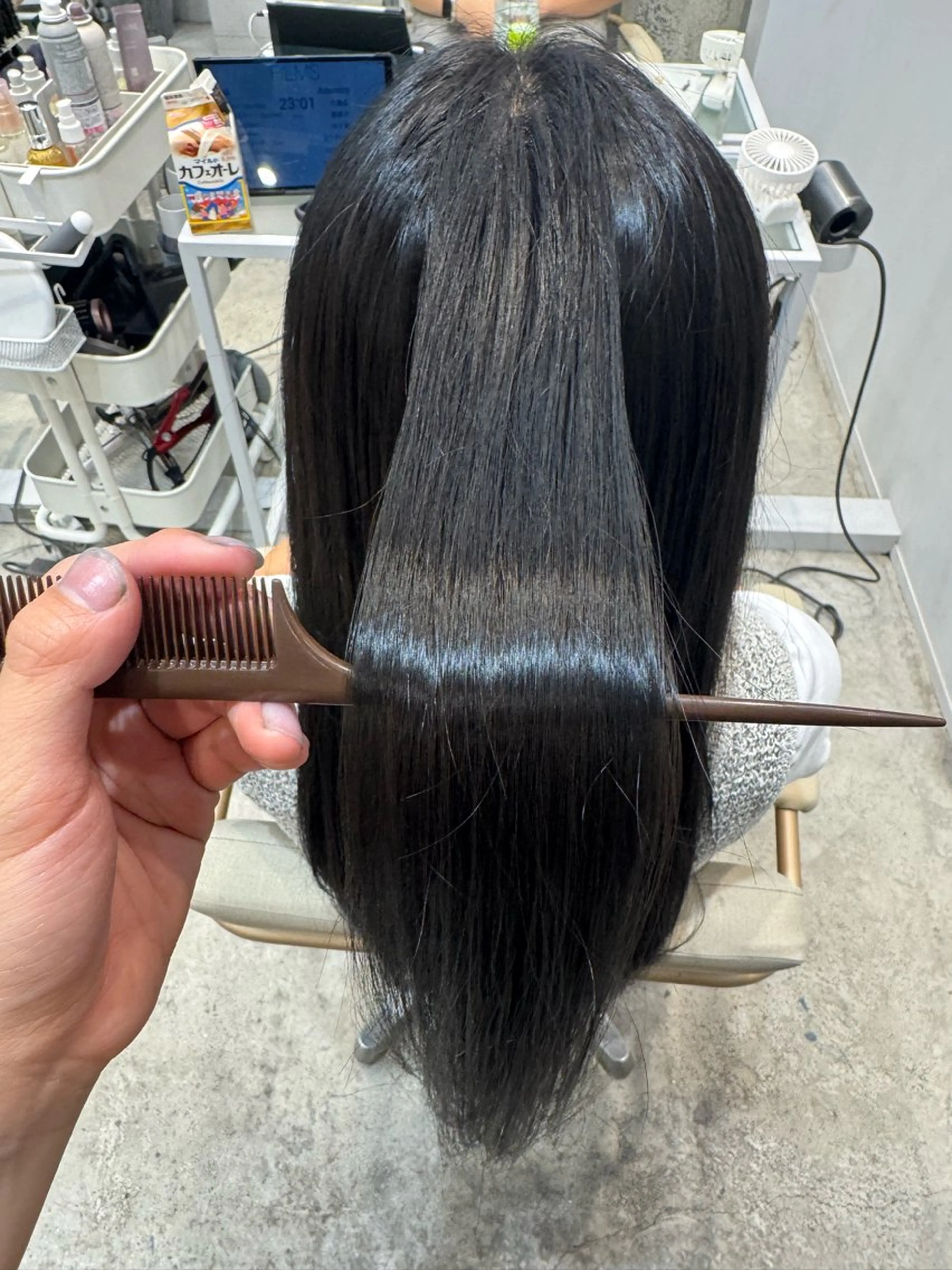 ロング カラー トリートメント Ence 銀座所属・透明感カラー／ 縮毛矯正／まりなのヘアスタイル