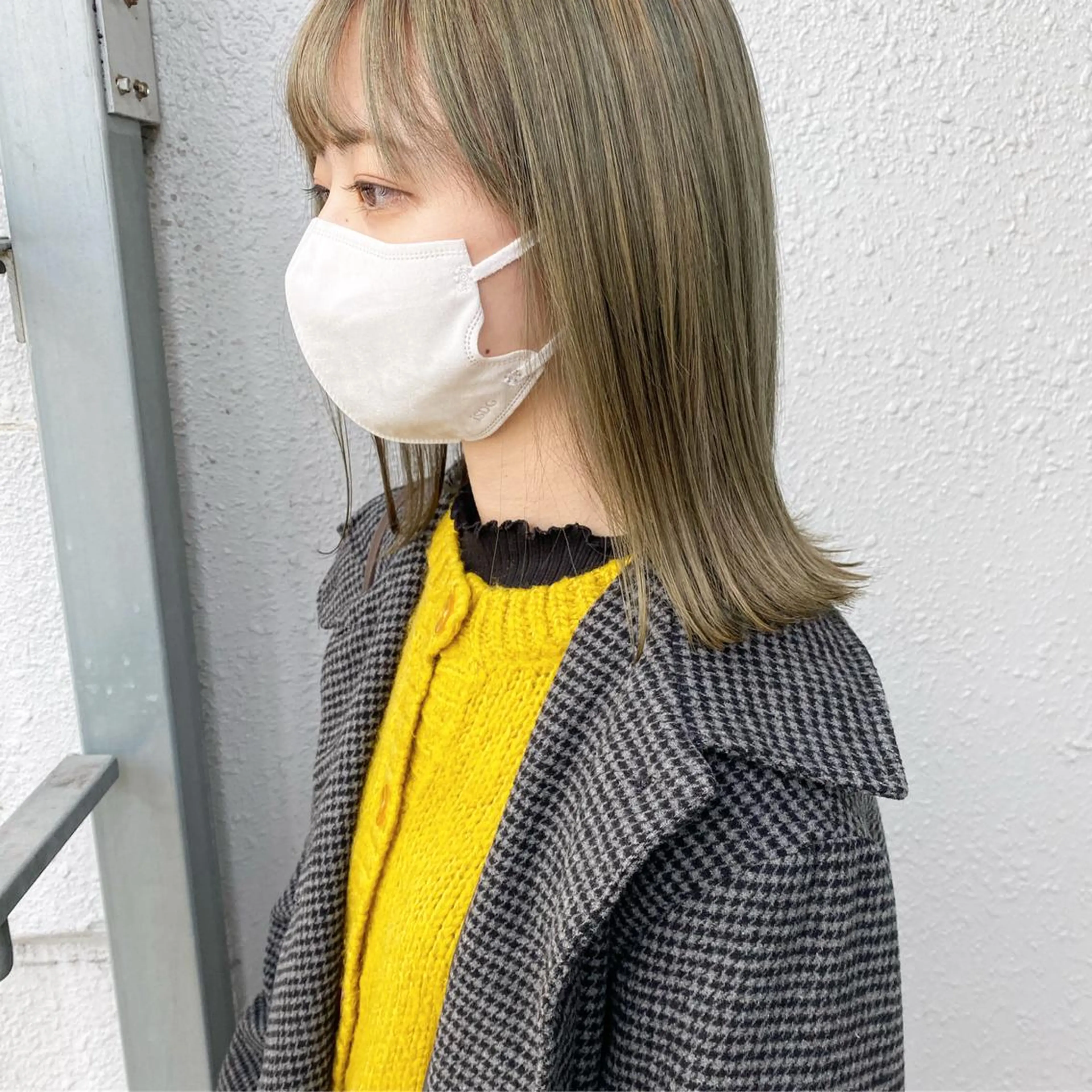 セミロング カラー ブリーチ 後藤紗英/髪質改善 /オリーブベージュのヘアスタイル