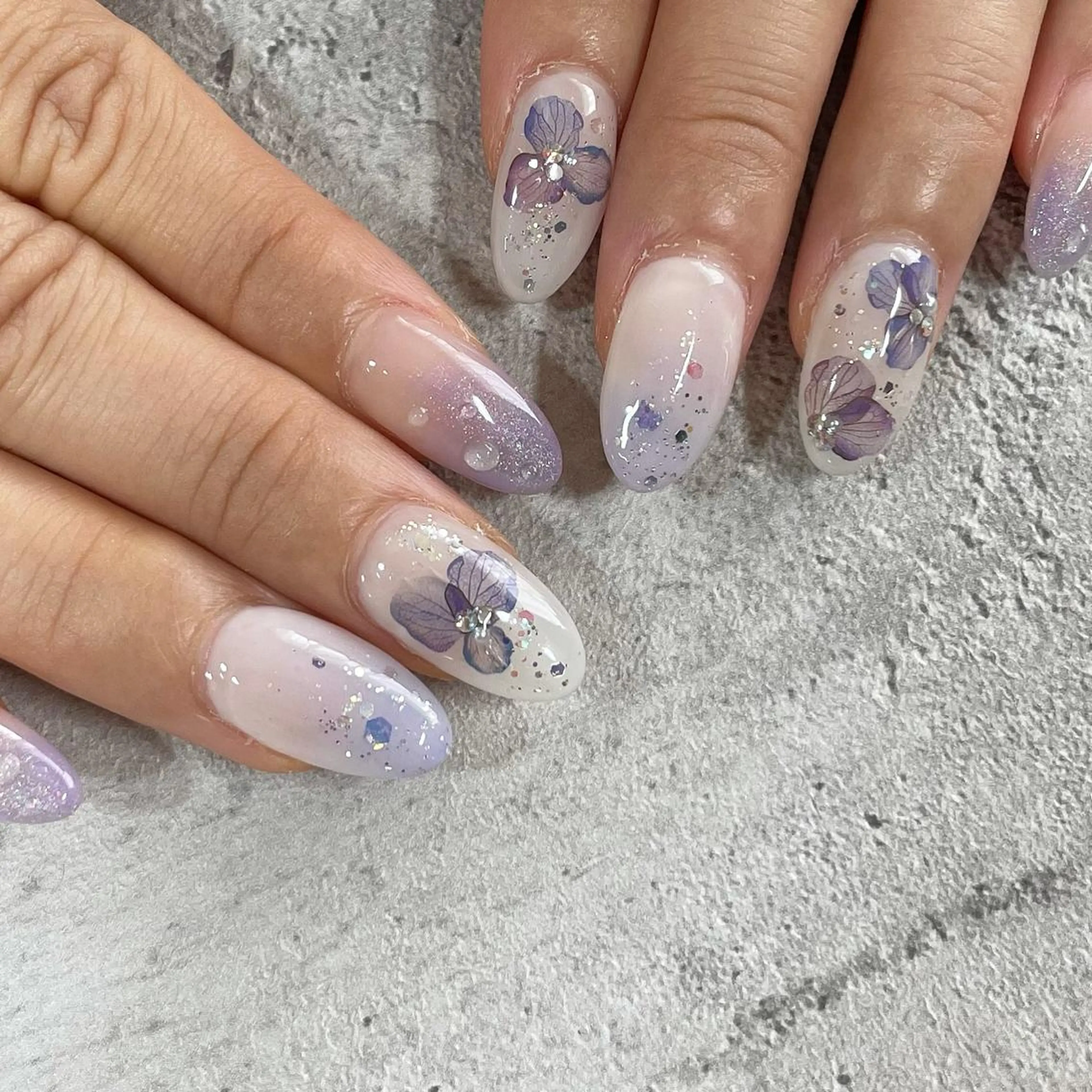 ネイル ジェルネイル 東 千夏のネイルデザイン