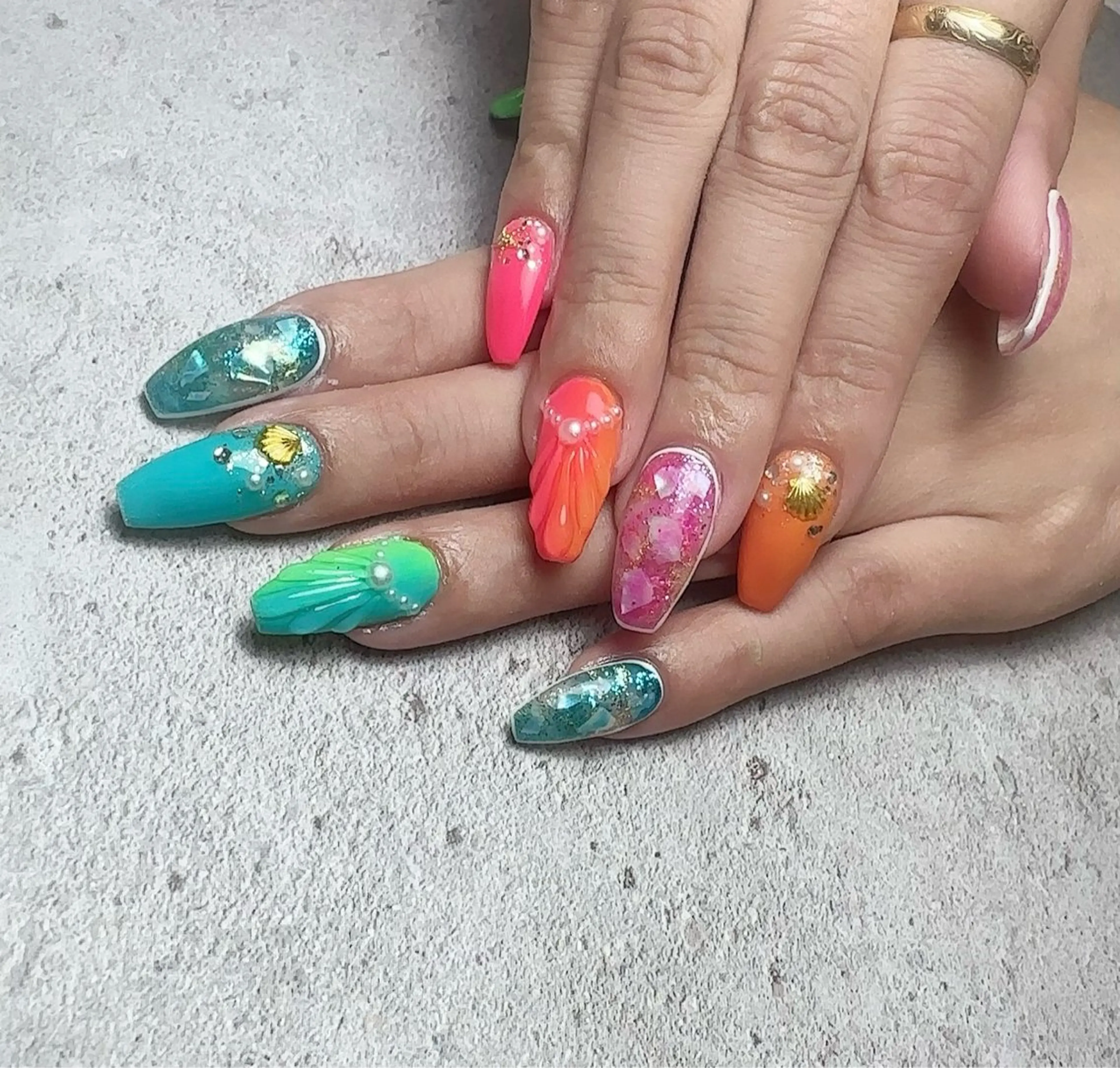 ネイル アートネイル ハート マグネットネイル 持ち込み ニュアンスネイル ハンドネイル Nailsalon Mimiy..♡のネイルデザイン