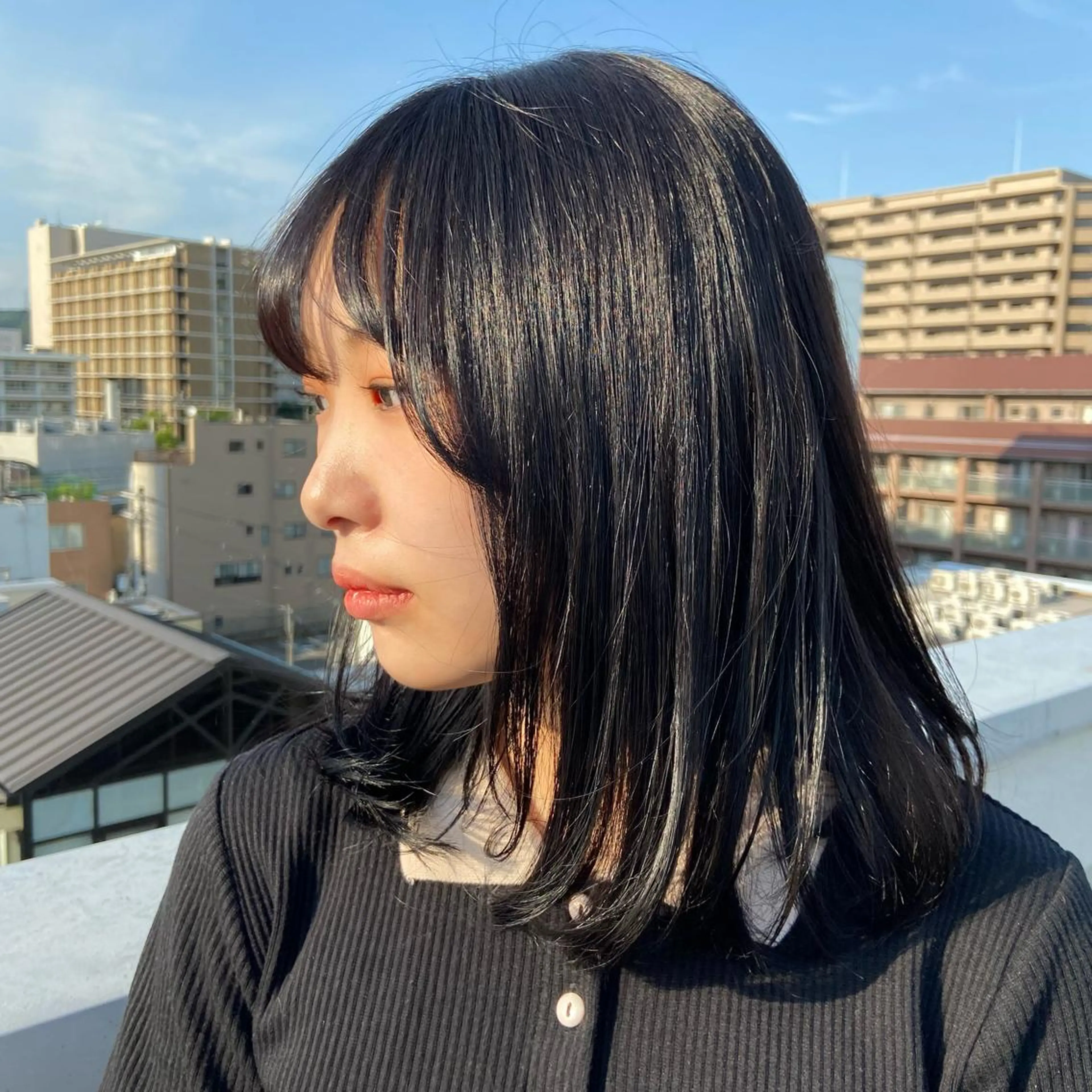 ミディアム カラー ヘアアレンジ TIDEHAIR SHIHOのヘアスタイル