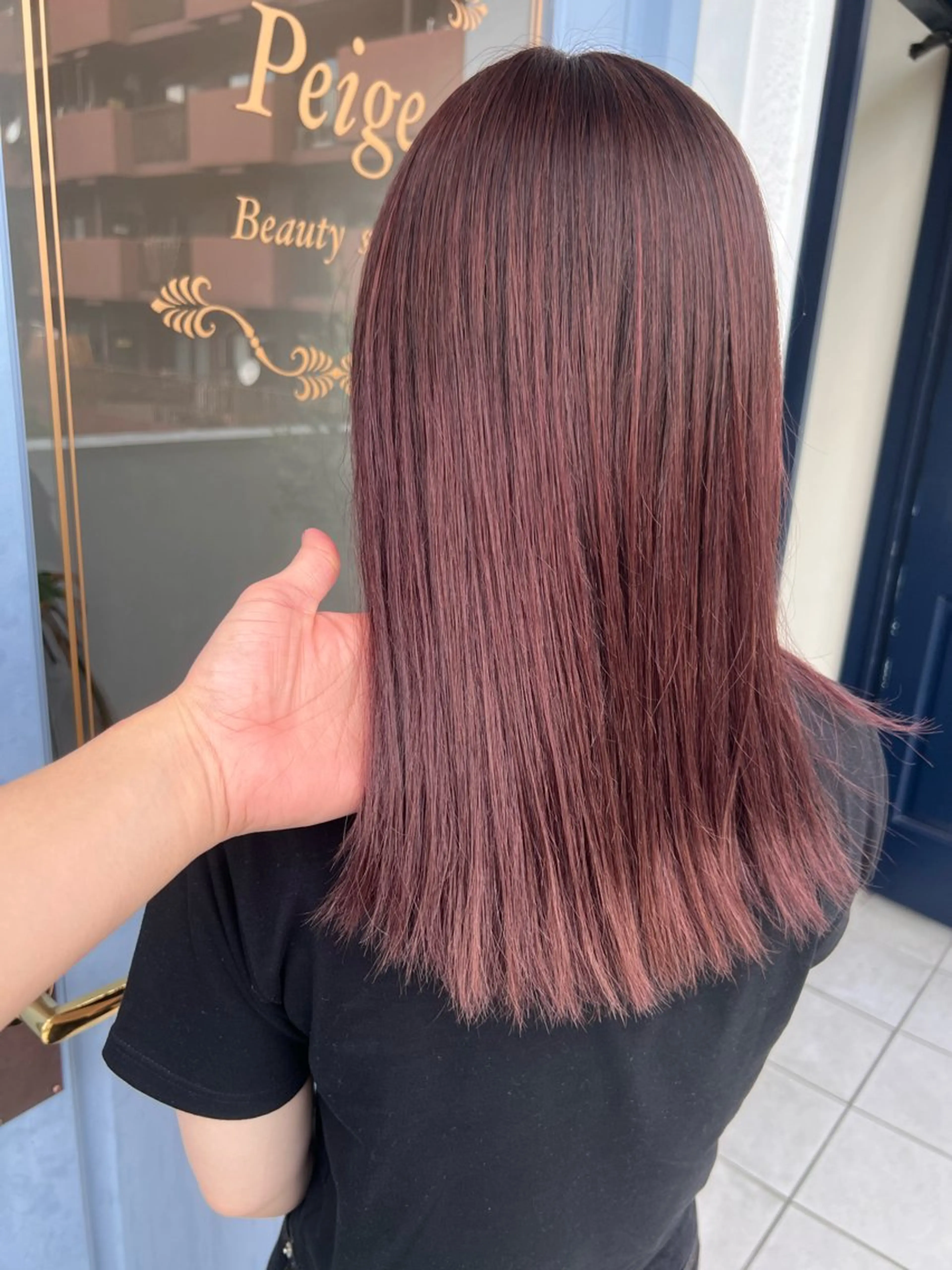 ミディアム カラー ブリーチ カット ヘアカラー トリートメント 高橋 秀平のヘアスタイル