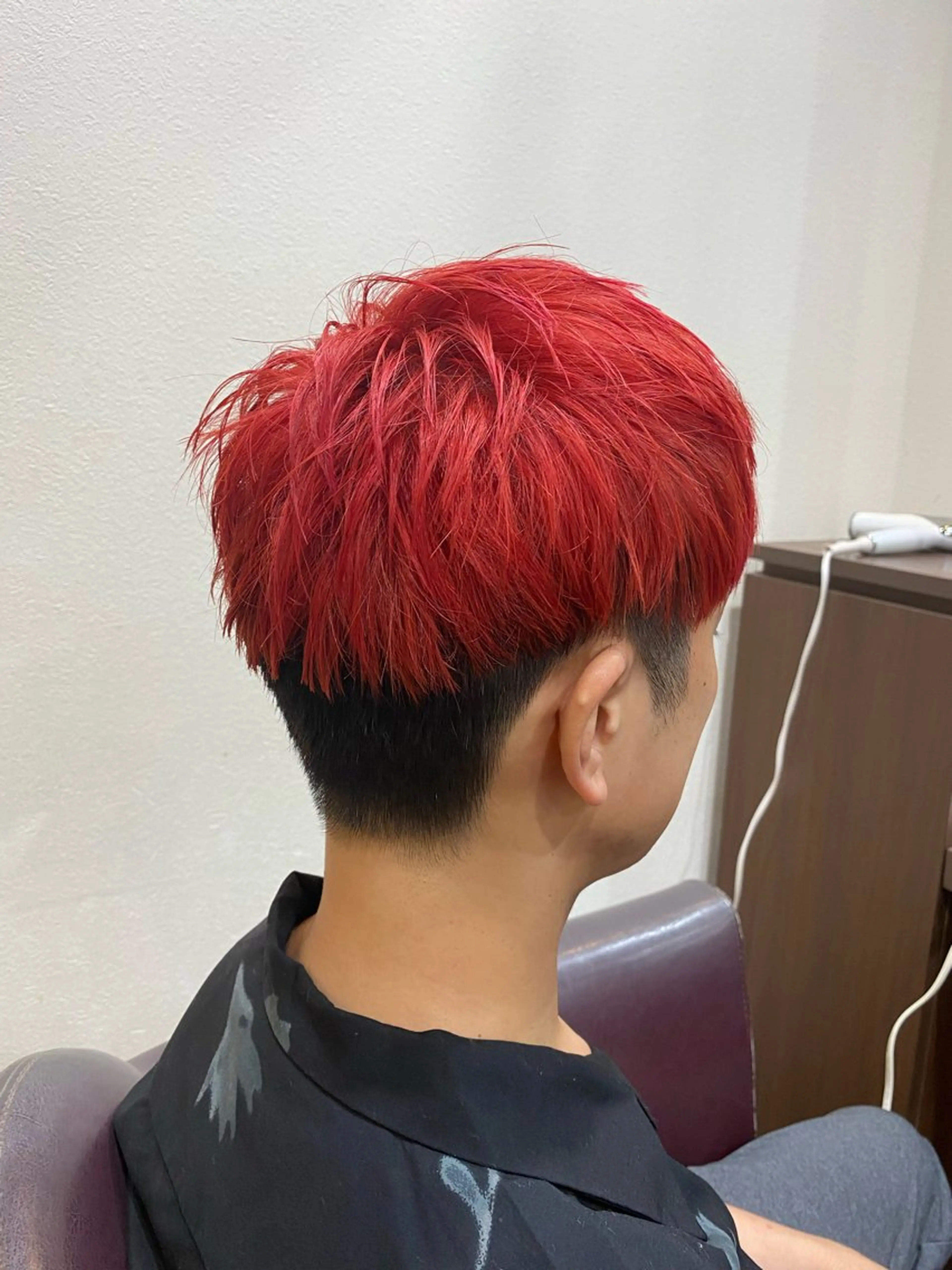 ショート カラー メンズ メンズブリーチ ブリーチ レッドカラー 仲井 充のヘアスタイル