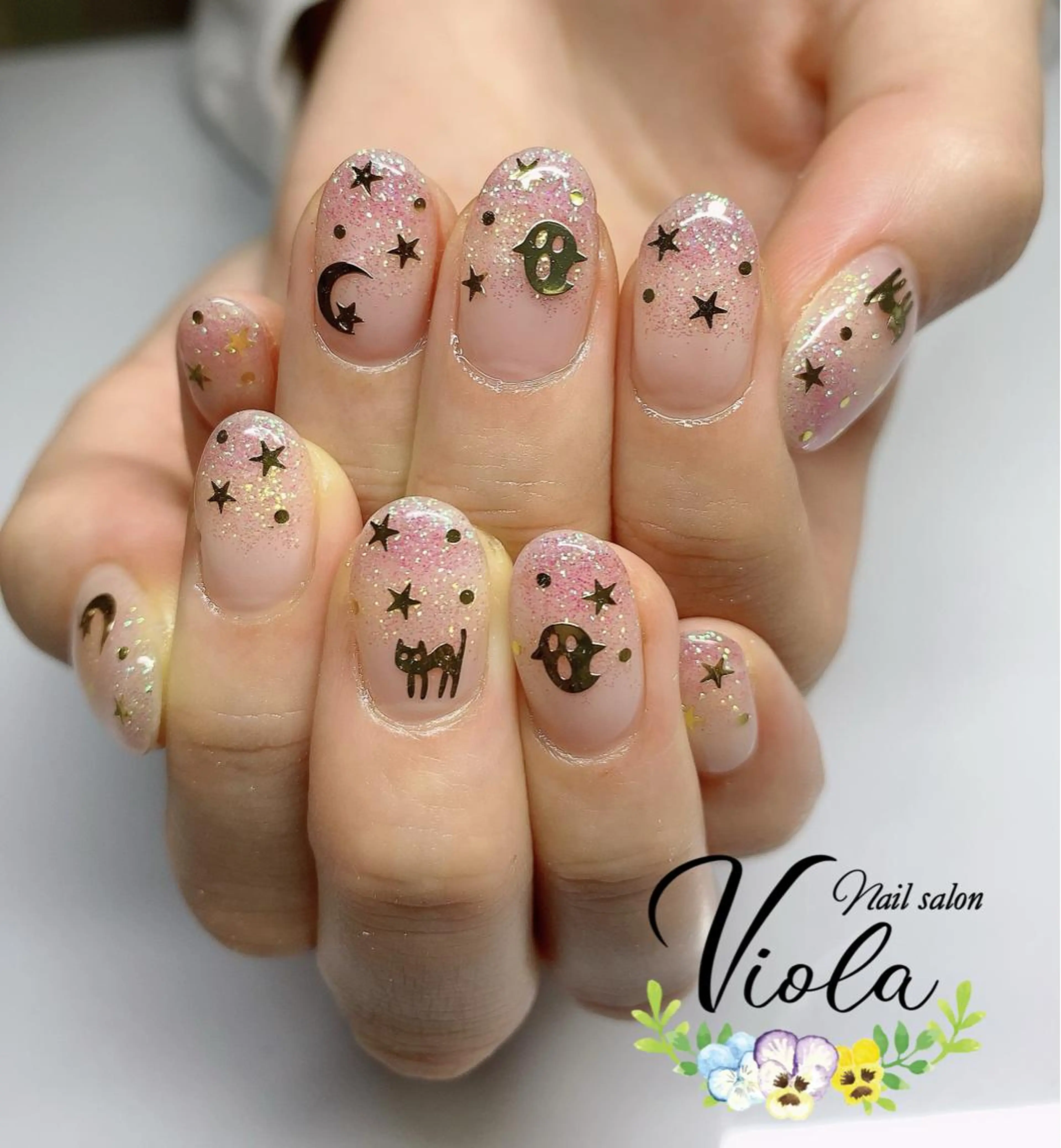 ネイル ハロウィン キラキラネイル ラメ(グリッター) オレンジ パープル ハンドネイル Nailsalon Viola所属・ネイルサロン Violaのネイルデザイン