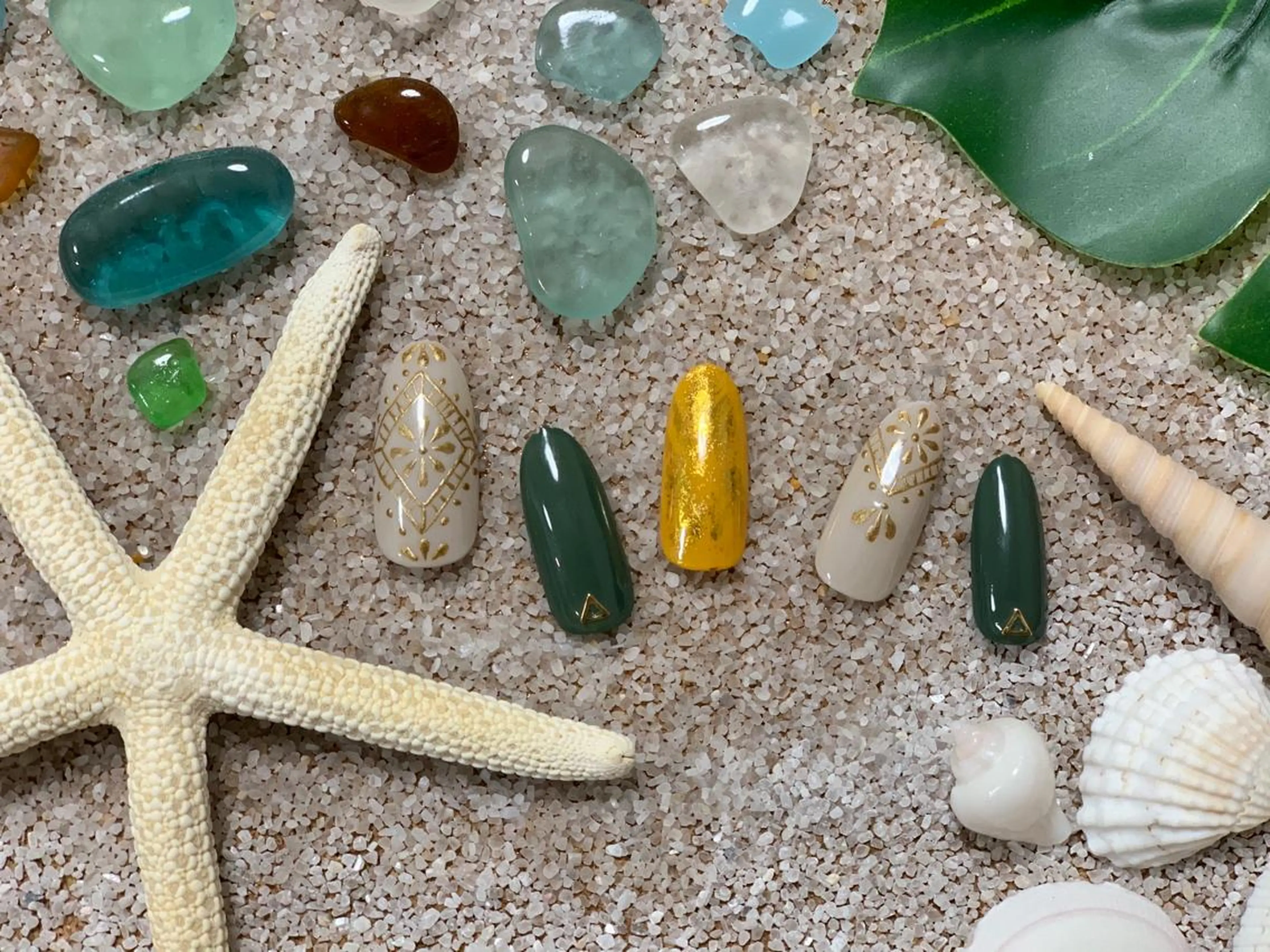 ネイル ハンドネイル 山下 愛のネイルデザイン