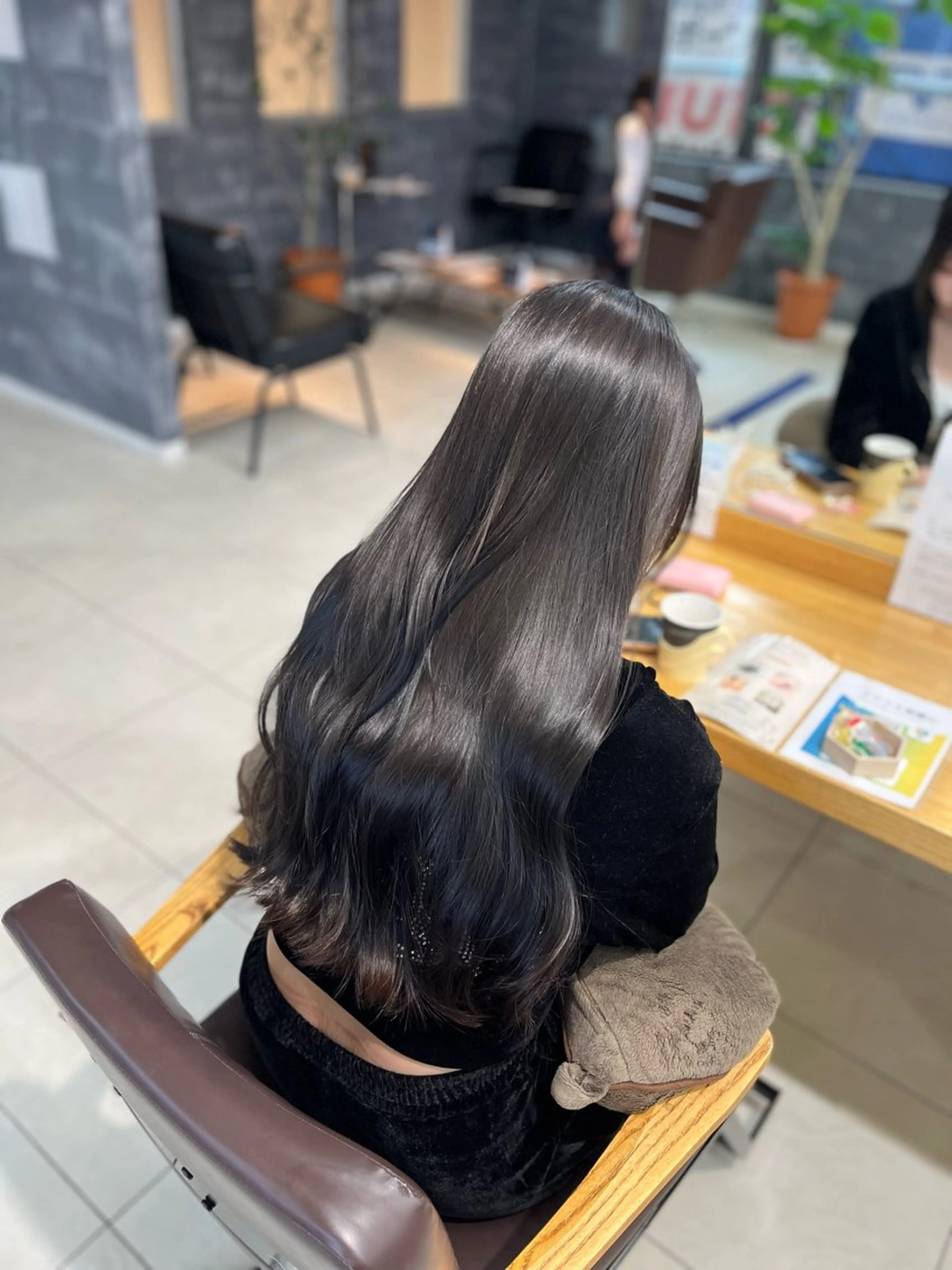 ロング カラー ベージュカラー ブリーチ ブロンド 透明感カラー デザインカラー トリートメント ⭐️さき⭐️ カラー/エクステのヘアスタイル