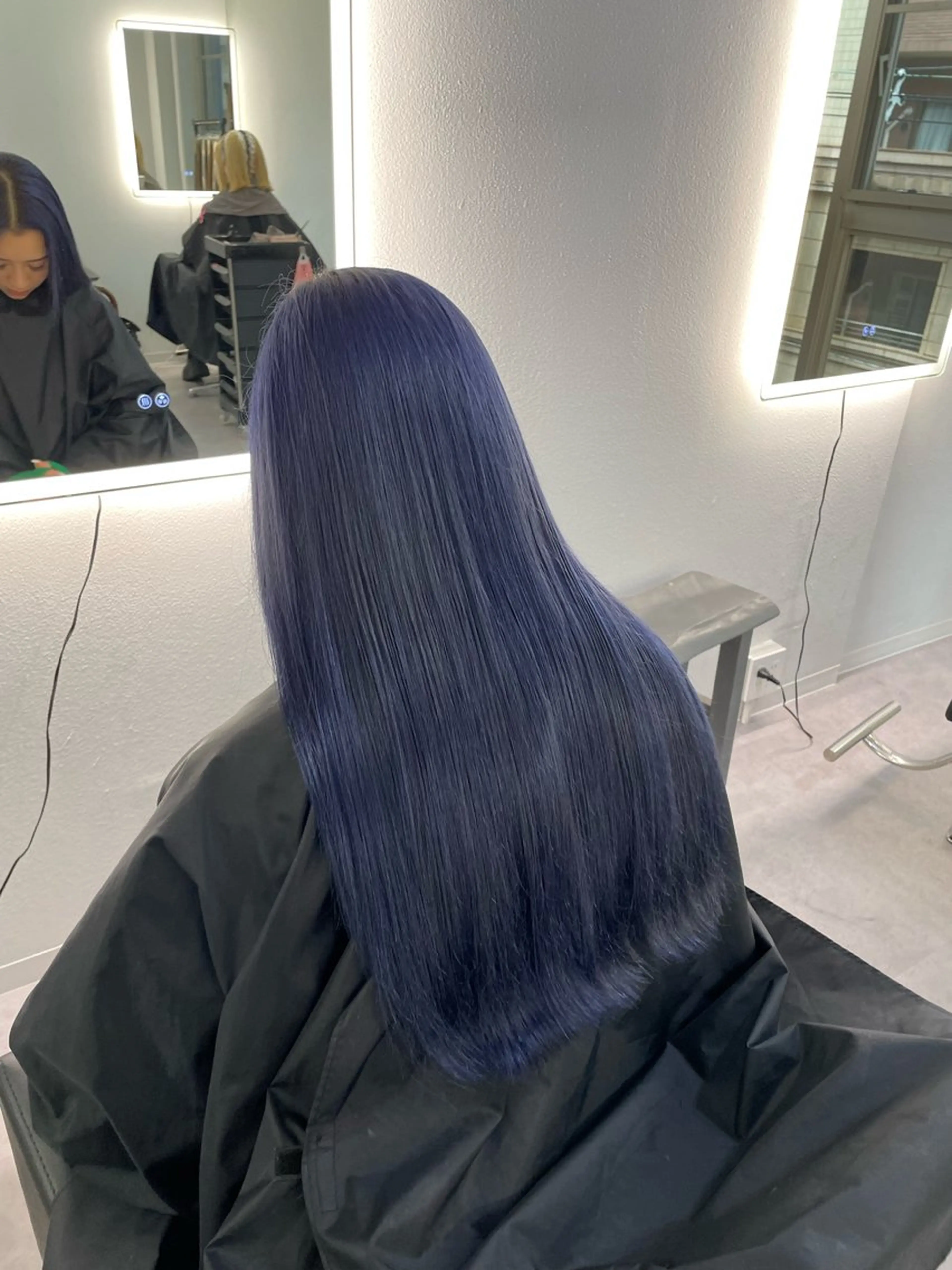 ロング カラー ブルーカラー Cielro/ダブル カラー/西田咲希のヘアスタイル