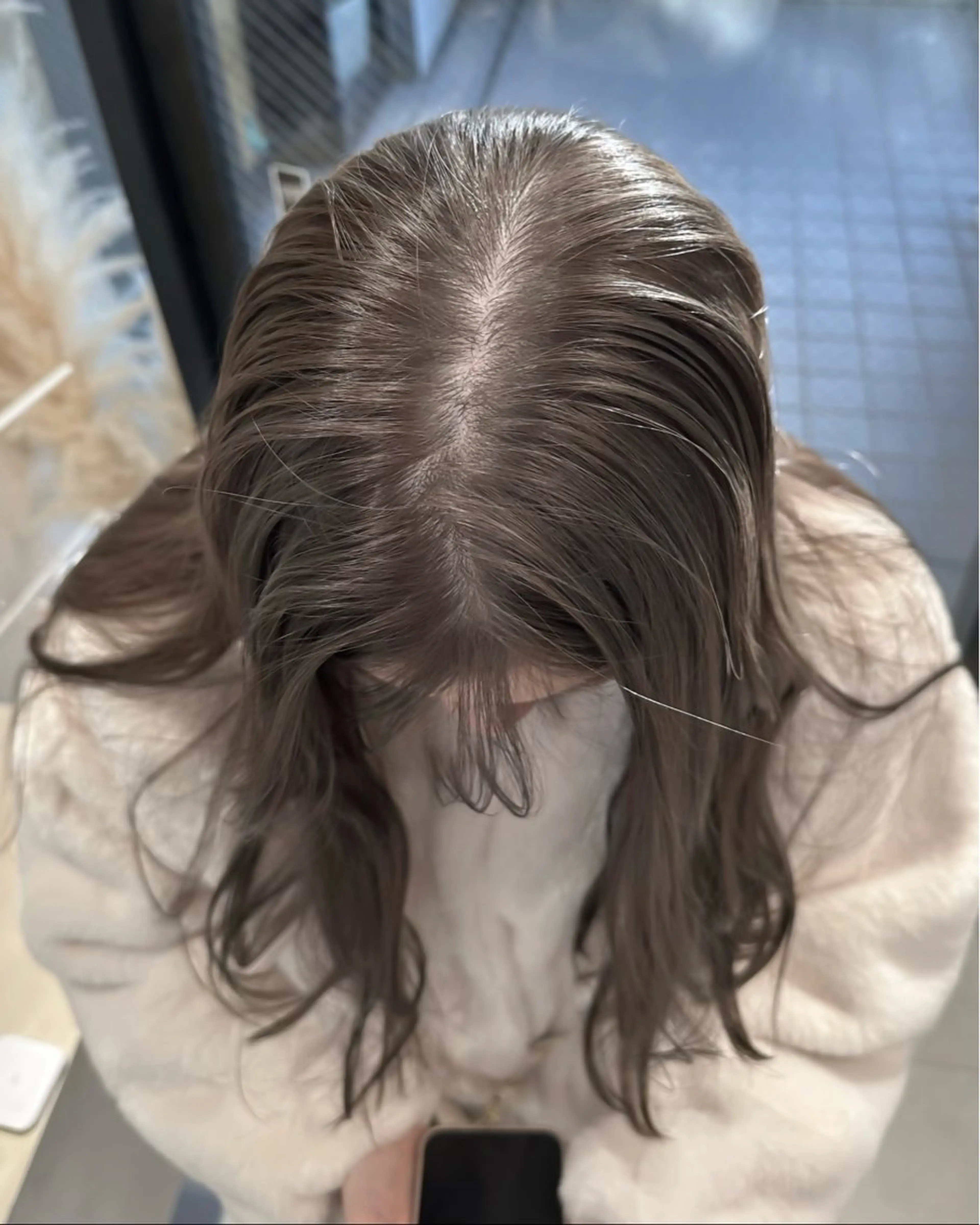 ロング カラー グレージュ オリーブグレージュ オリーブグレー カット ヘアカラー トリートメント 高橋大樹/グレージュ 透明感/髪質改善のヘアスタイル