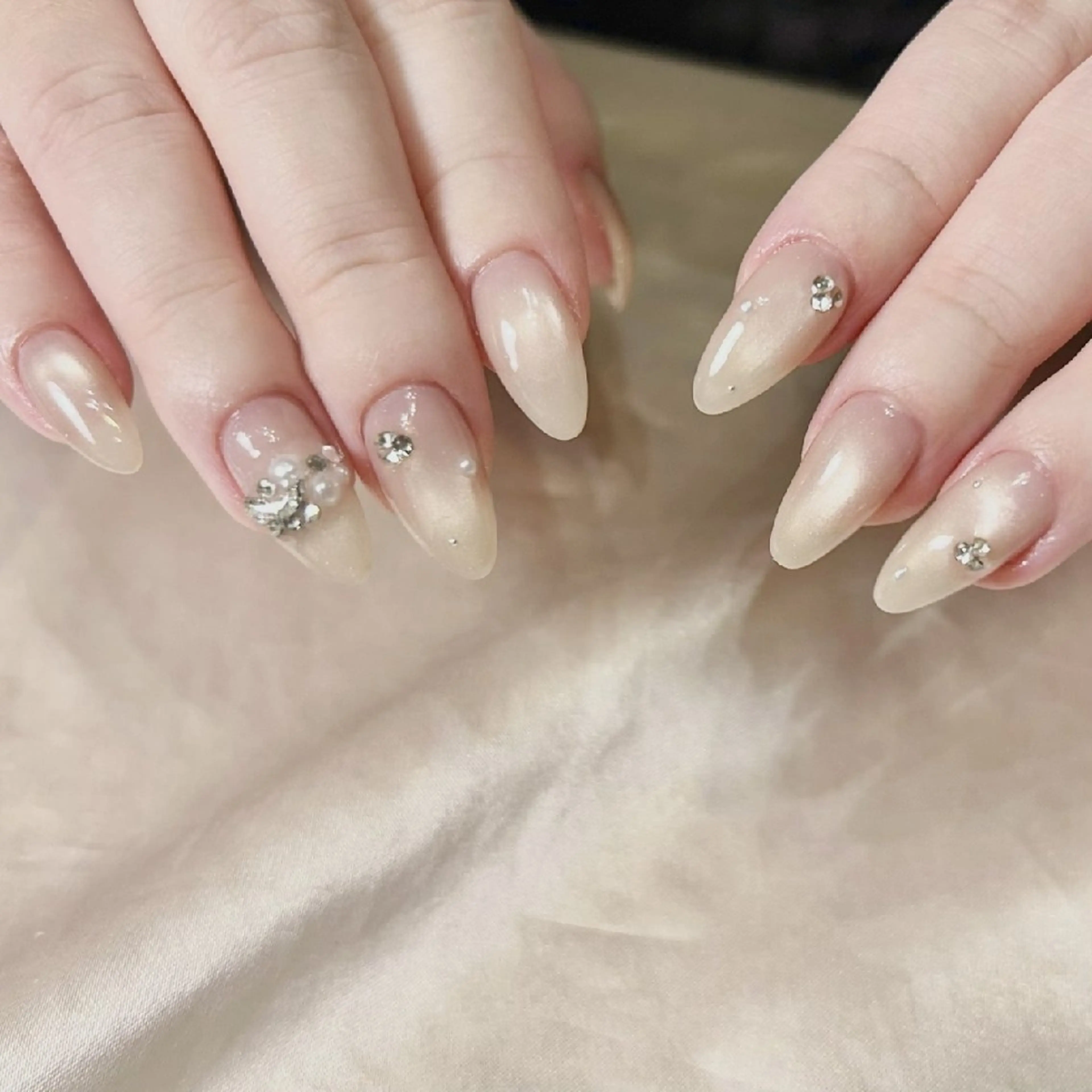 ネイル マグネットネイル マグネットワンカラー ワンカラーネイル ハンドネイル nailsalon　blast所属・atelier　 univ.のネイルデザイン