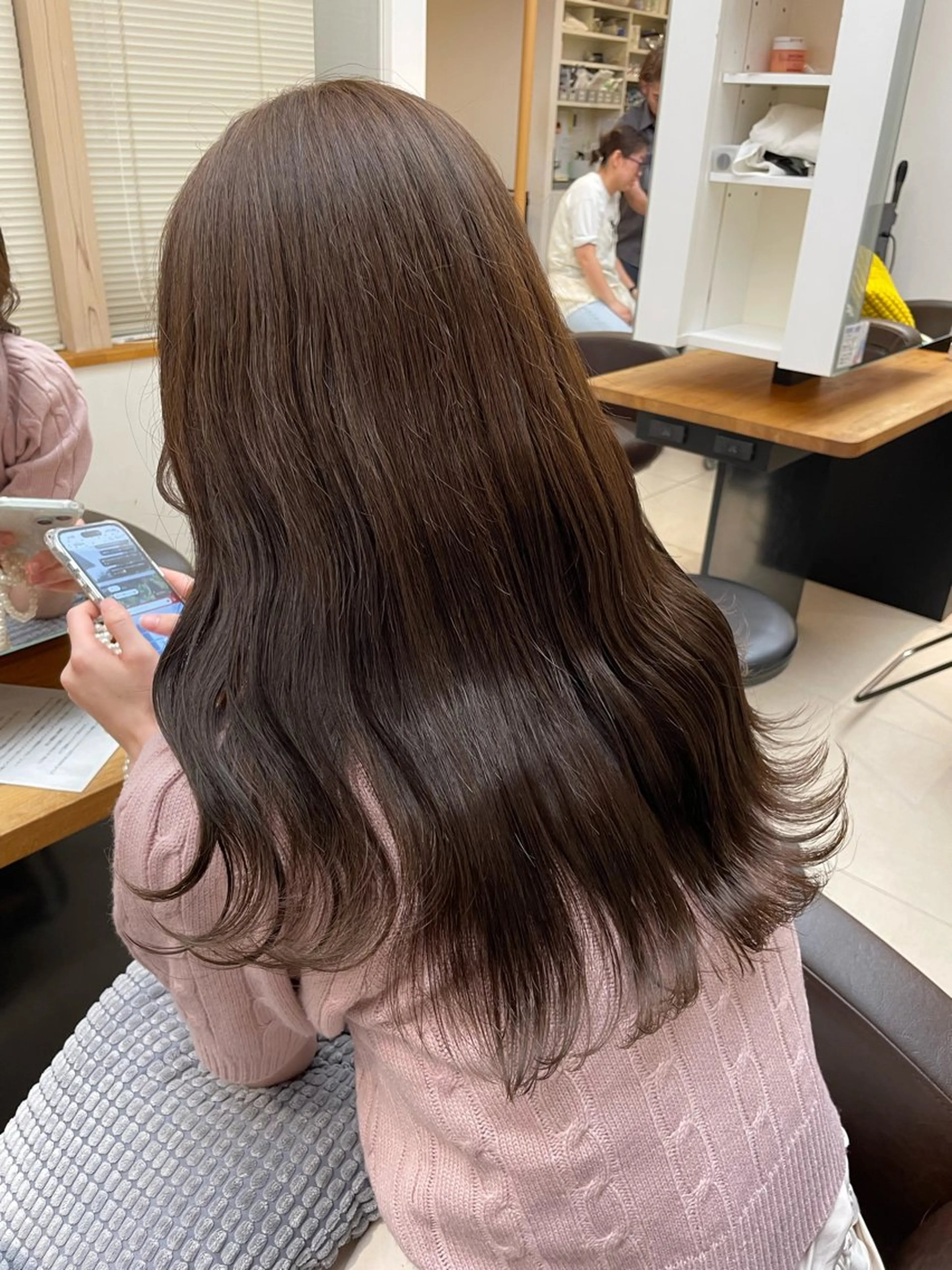 ロング カラー ブラウンカラー カット ヘアカラー MINDS LINO Reinaのヘアスタイル