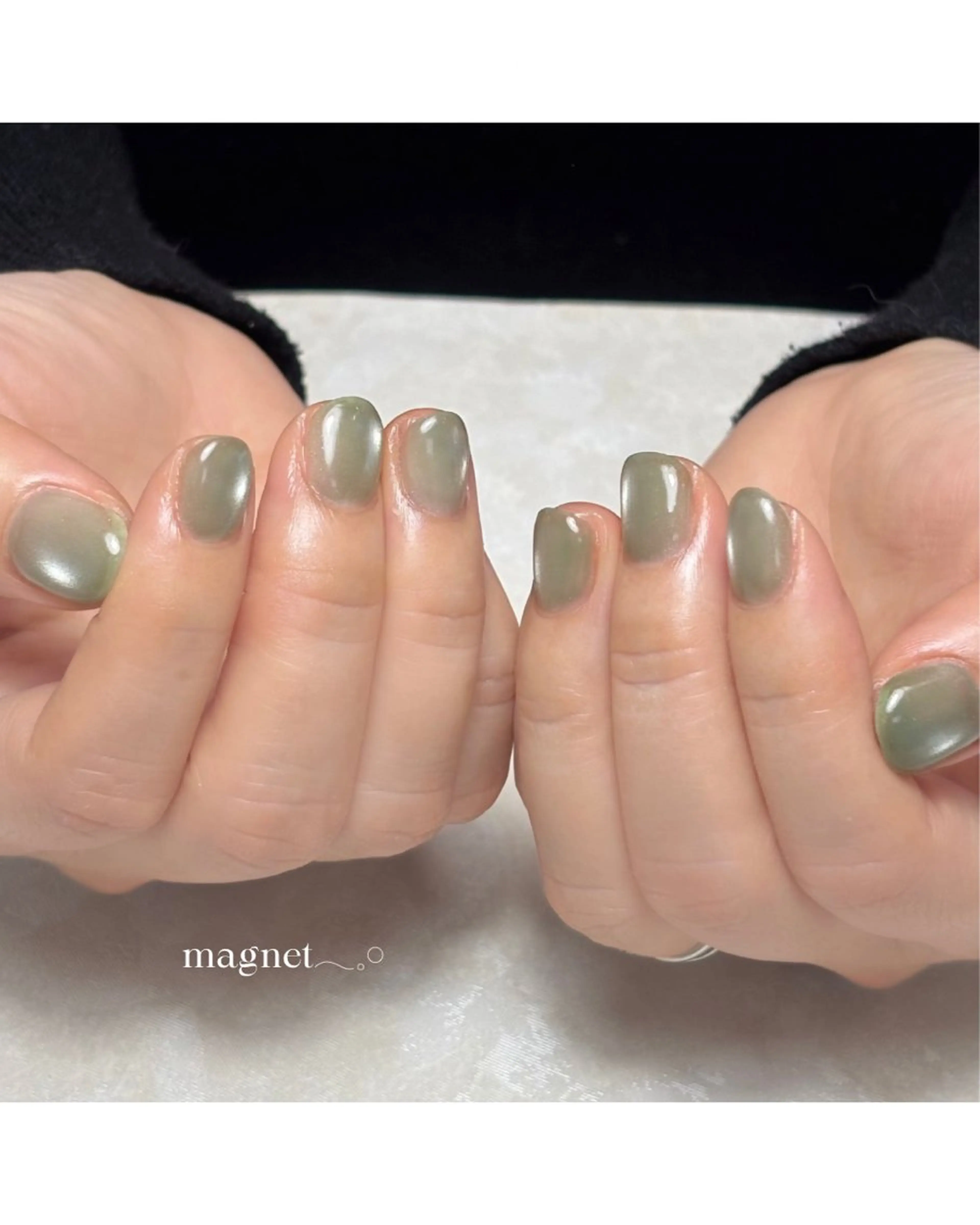 ネイル グリーン マグネットネイル マグネットワンカラー ワンカラーネイル flore nailのネイルデザイン