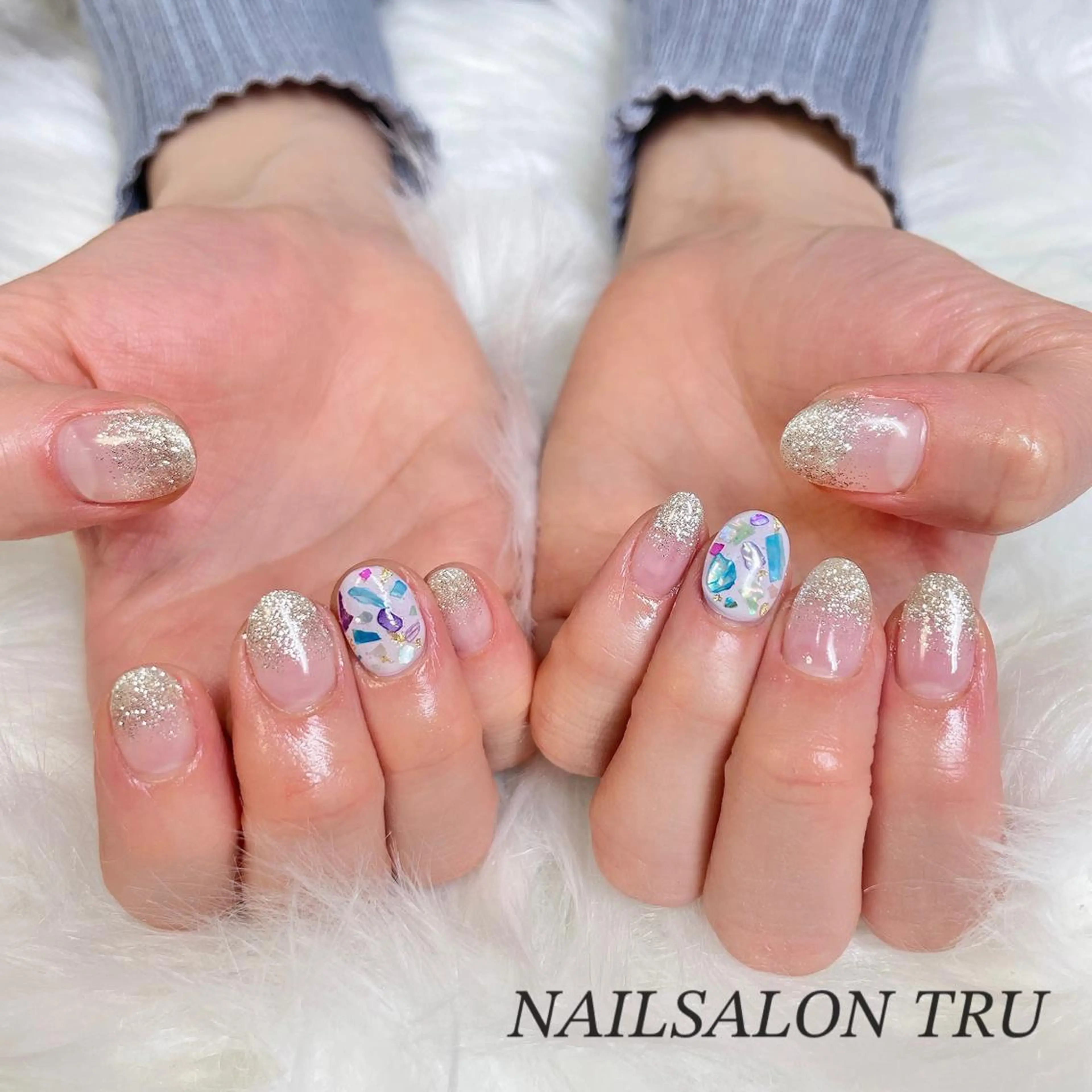 ネイル 𝐼𝑁𝑂𝑈𝐸 𝑀𝐼𝐴のネイルデザイン