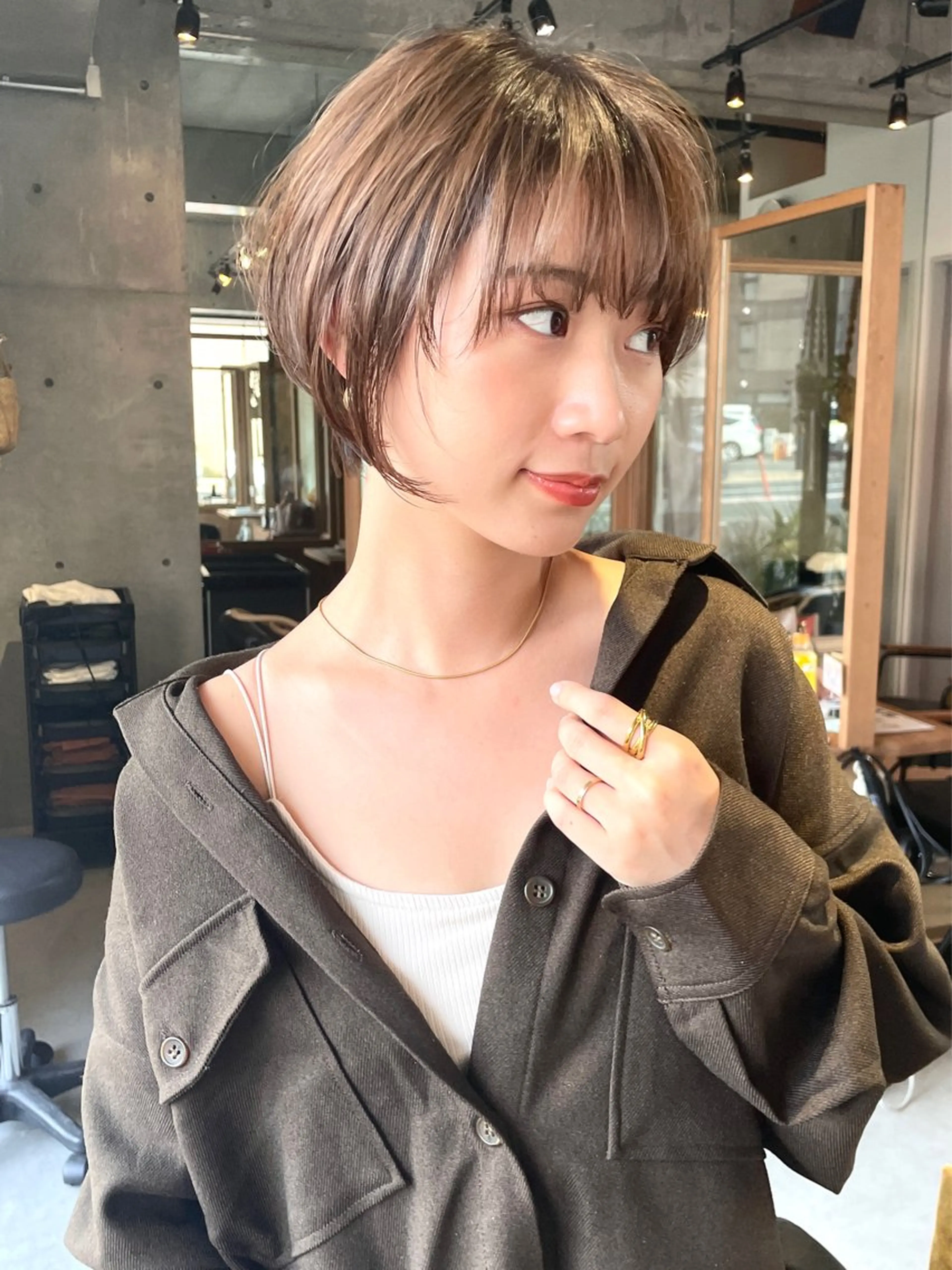 ショート カラー カット ヘアカラー トリートメント FERIA池田 田岡啓佑のヘアスタイル
