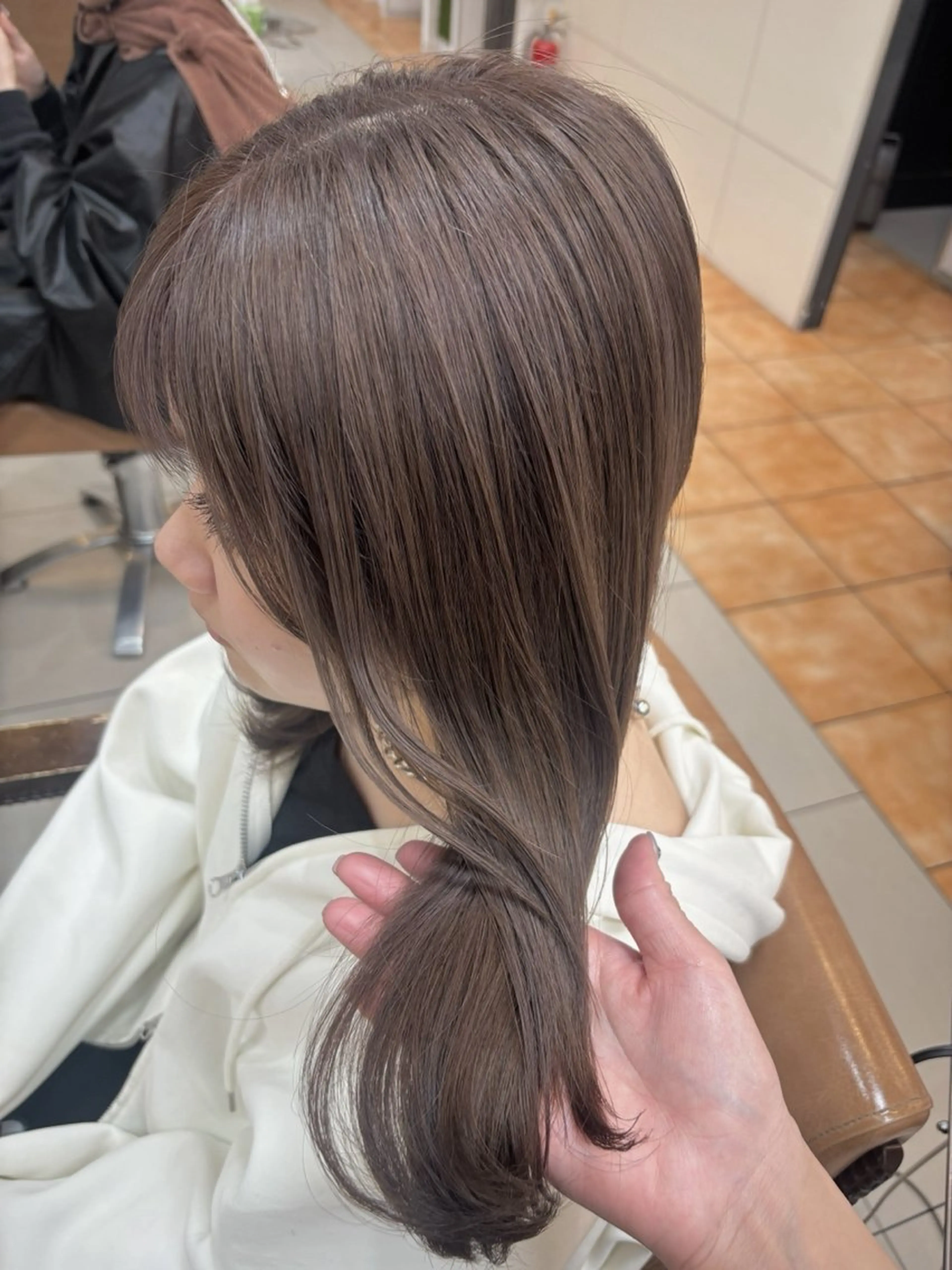 ミディアム カラー グレージュ 髪質改善 トリートメント ヘアカラー トリートメント 頭皮×髪質改善 透明感カラー💎中村のヘアスタイル